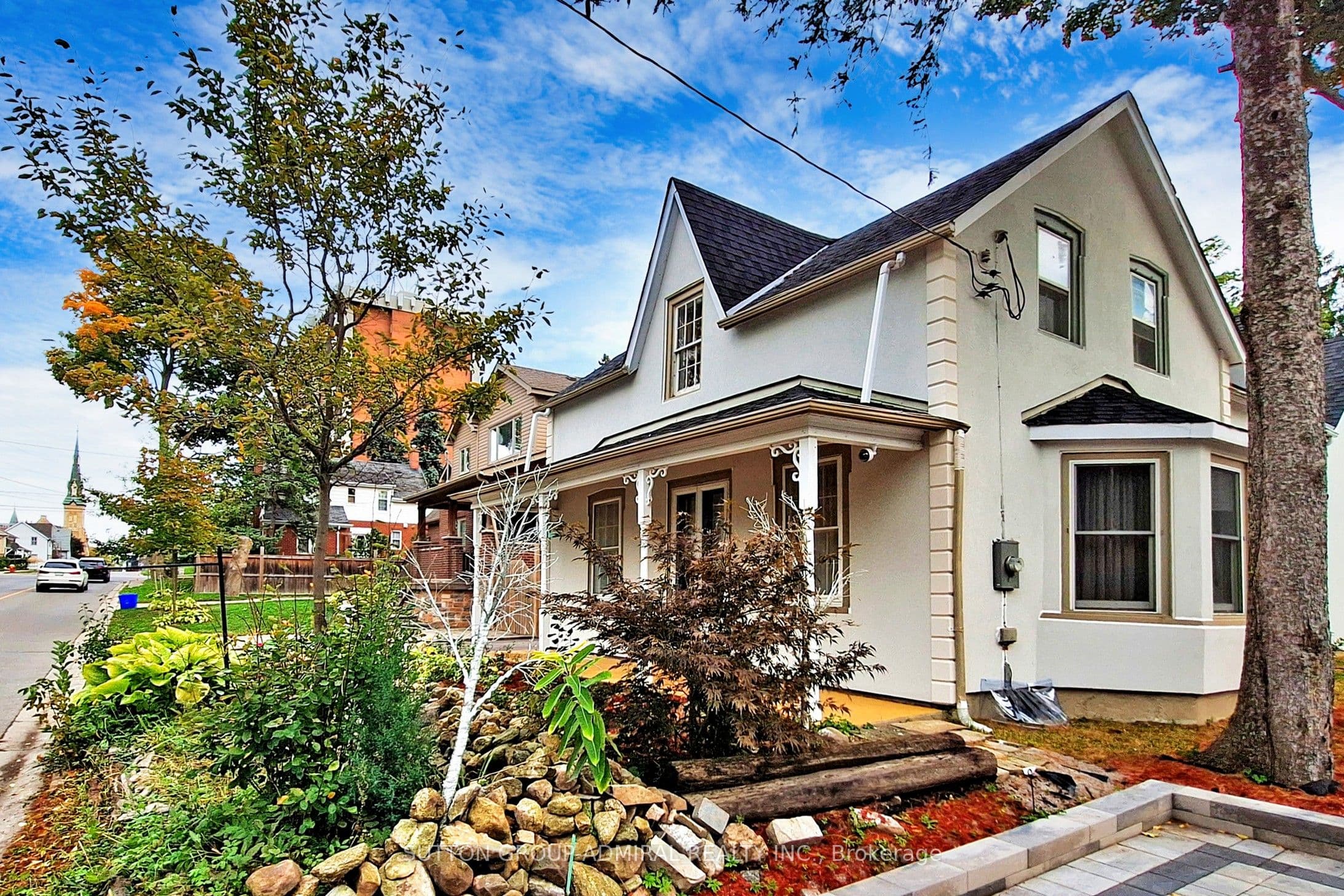 62 Centre Street W, Richmond Hill, ON L4C 3P7