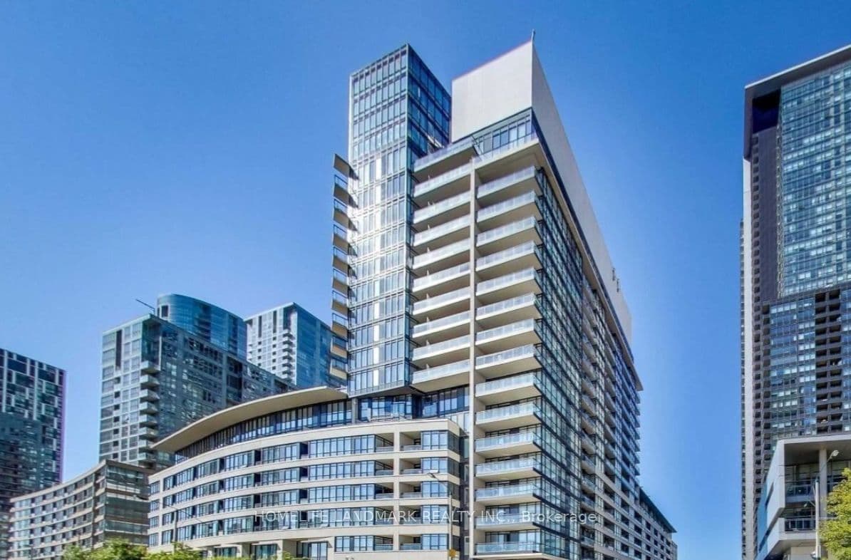 8 Telegram Mews 833, Toronto, ON M5V 3Z5