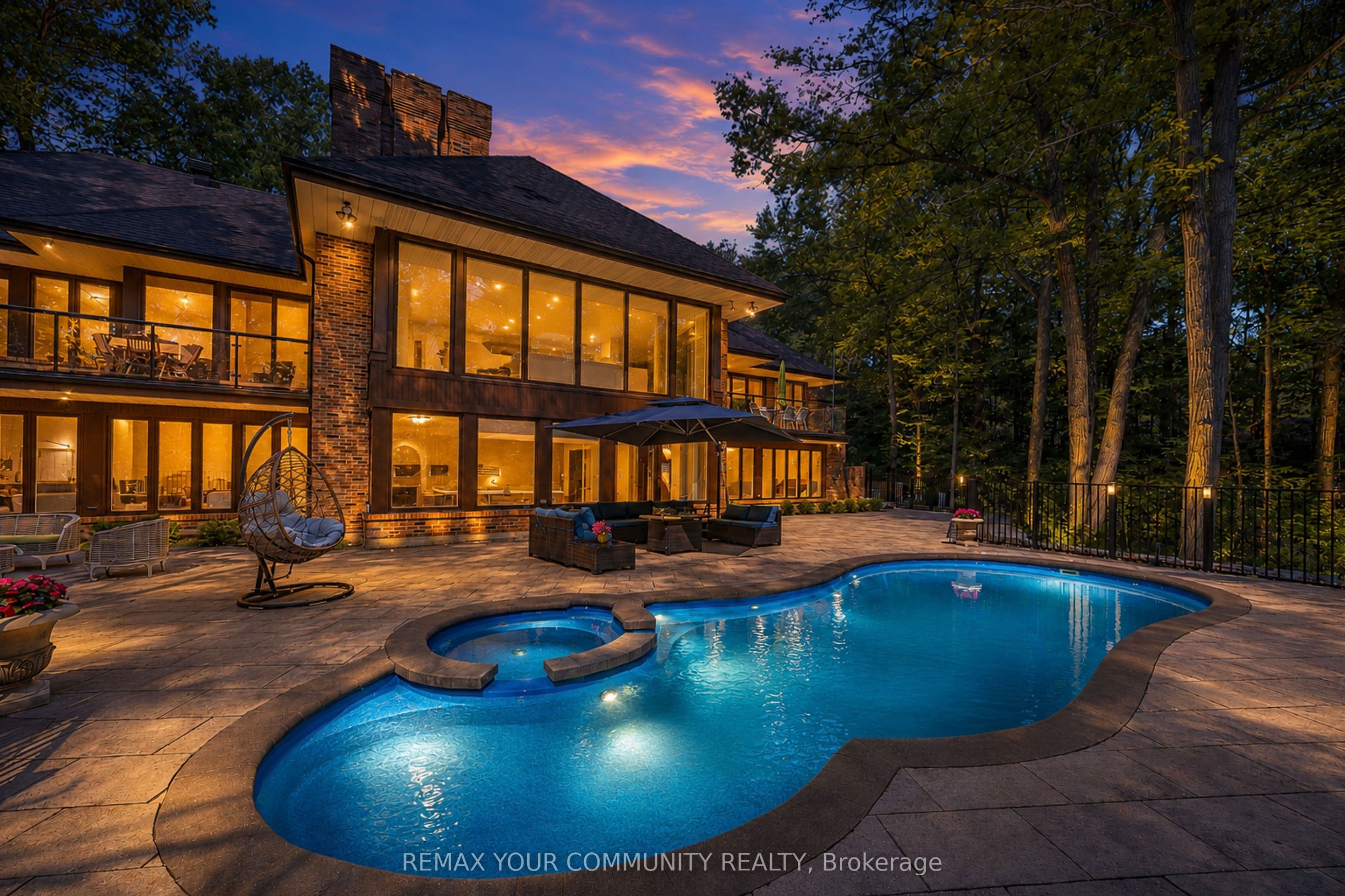 76 Trailwood Crescent, Richmond Hill, ON L4E 3L9