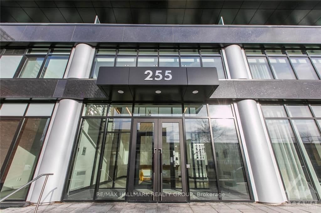 255 Bay Street 905, Ottawa Centre, ON K1R 0C5