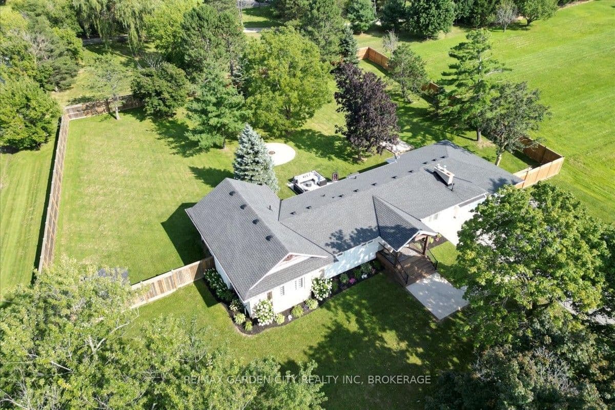 1581 Rice Road, Pelham, ON L0S 1E6