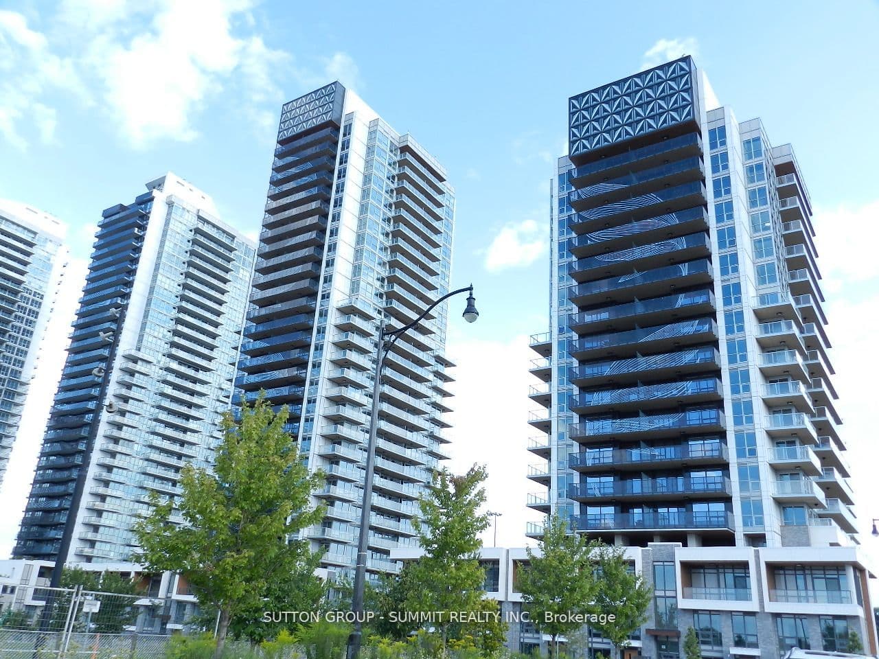 25 McMahon Avenue 1908, Toronto, ON M2K 0J1