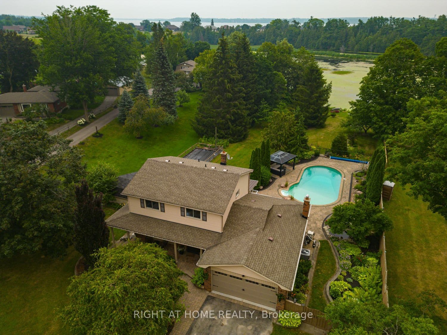 63 Robinglade Avenue, Kawartha Lakes, ON L0C 1G0