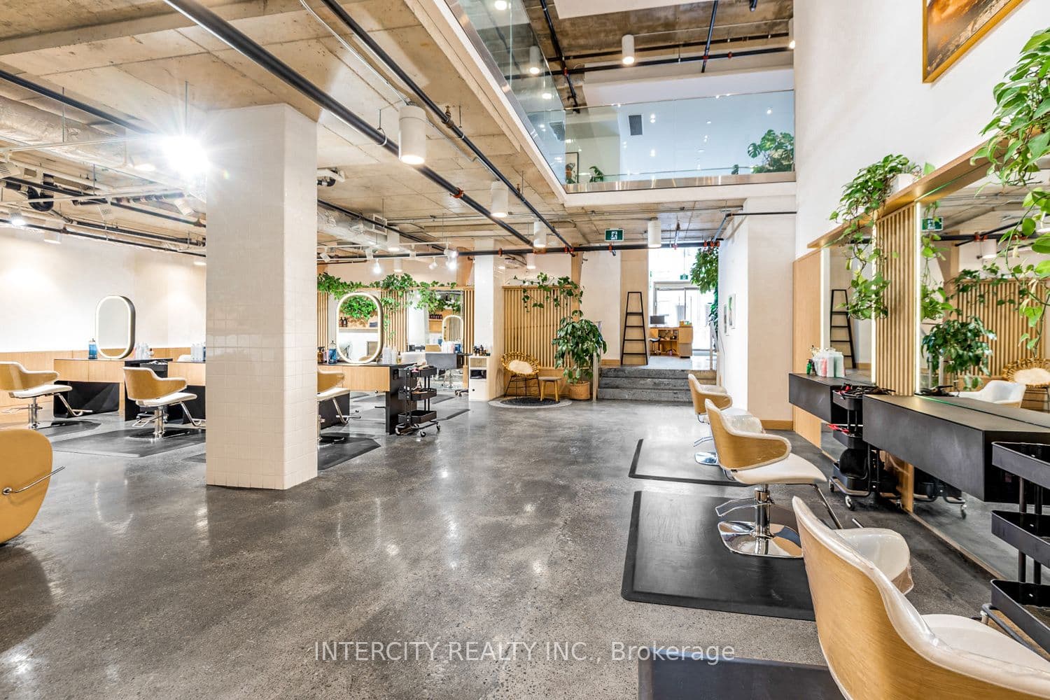 277 Davenport Road 102, Toronto, ON M5R 1J9