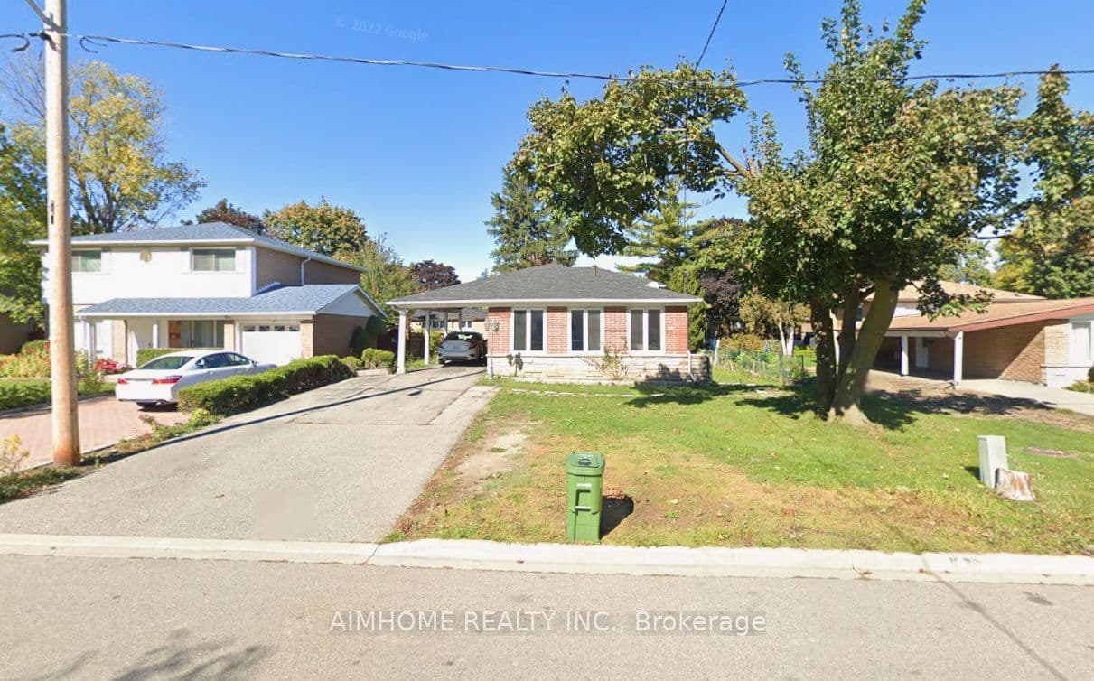 20 Lisburn Crescent, Toronto, ON M2J 2Z5
