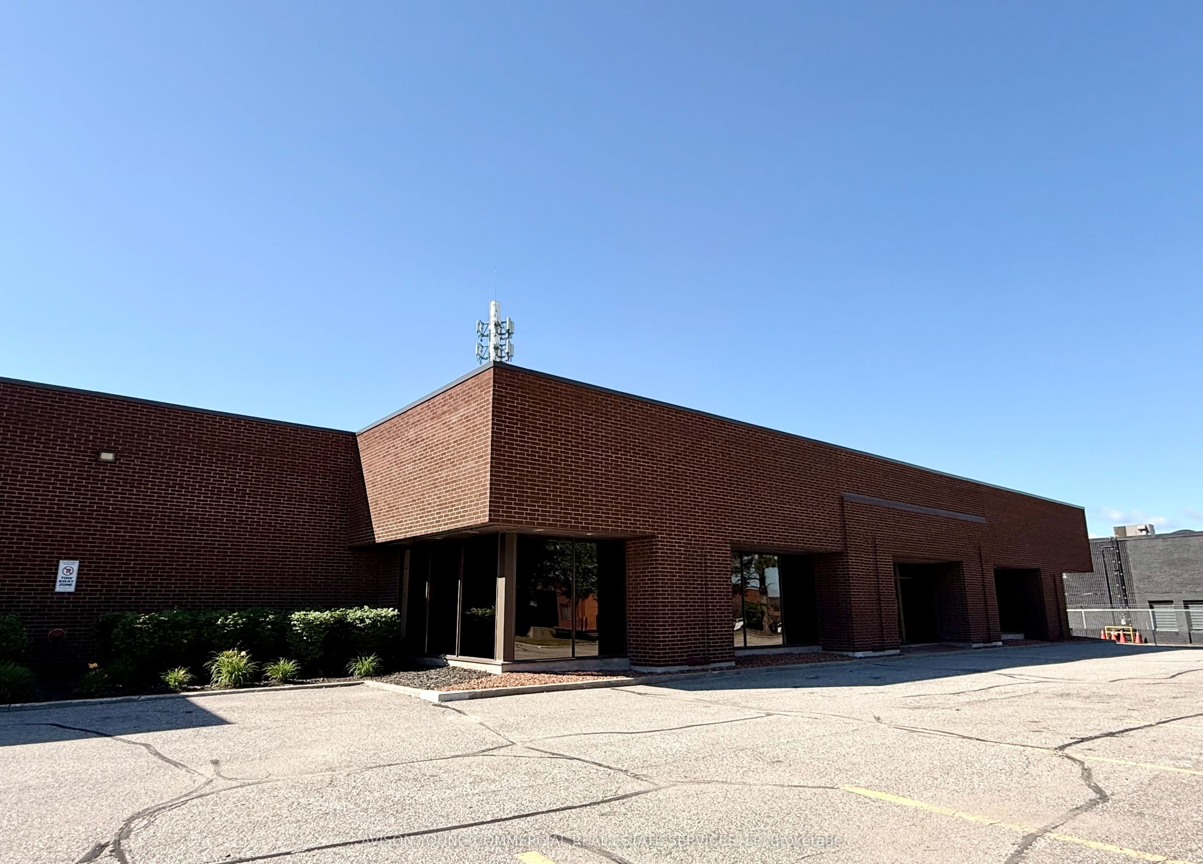 75 Haist Avenue 1, Vaughan, ON L4L 5V5