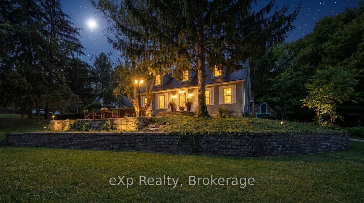 2039 Blacklock Street, Milton, ON L0P 1B0