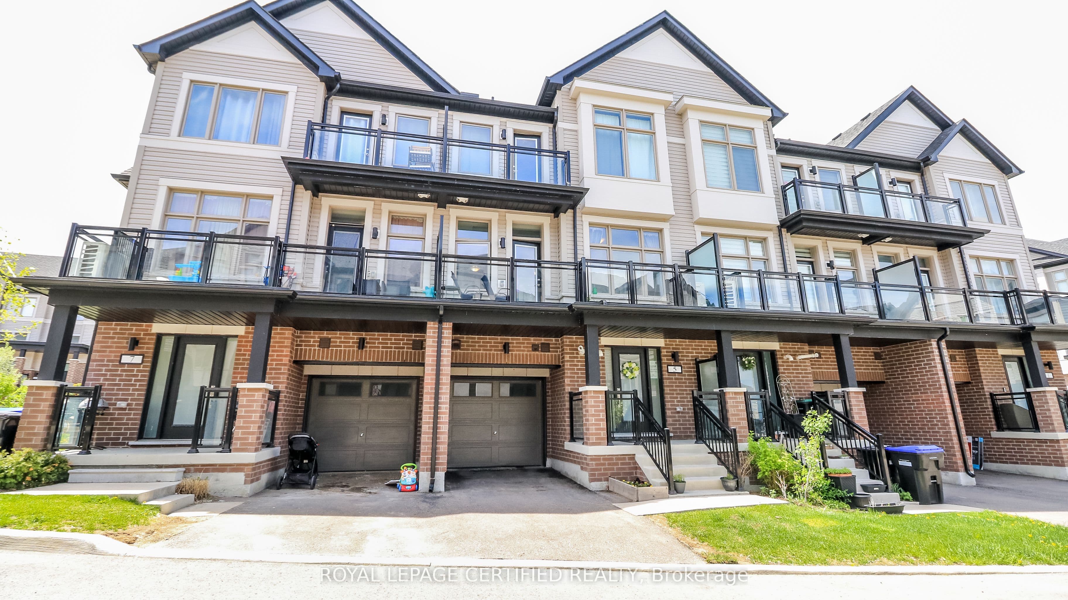 5 Hughes Lane, New Tecumseth, ON L0G 1W0