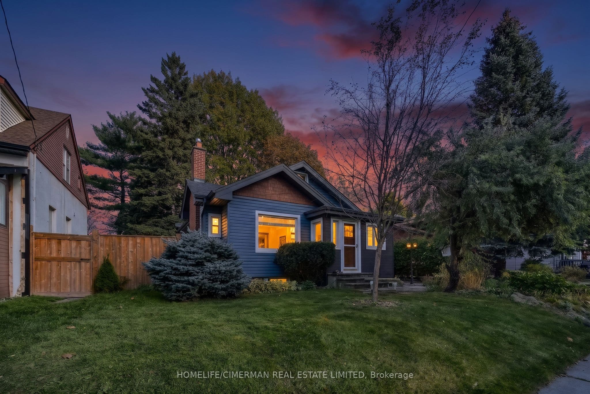 25 Thirty Ninth Street, Toronto, ON M8W 3M4