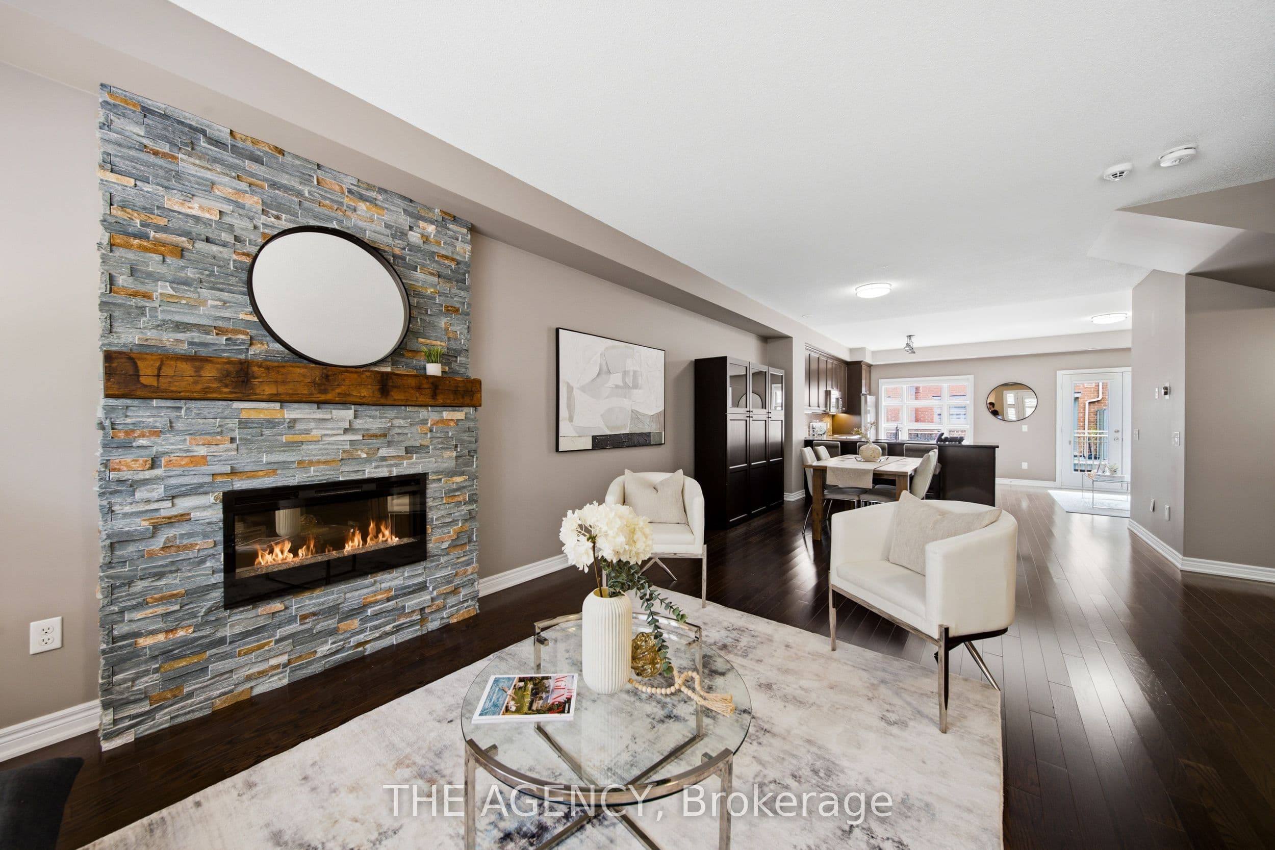 2460 Prince Michael Drive 23, Oakville, ON L6H 0G8