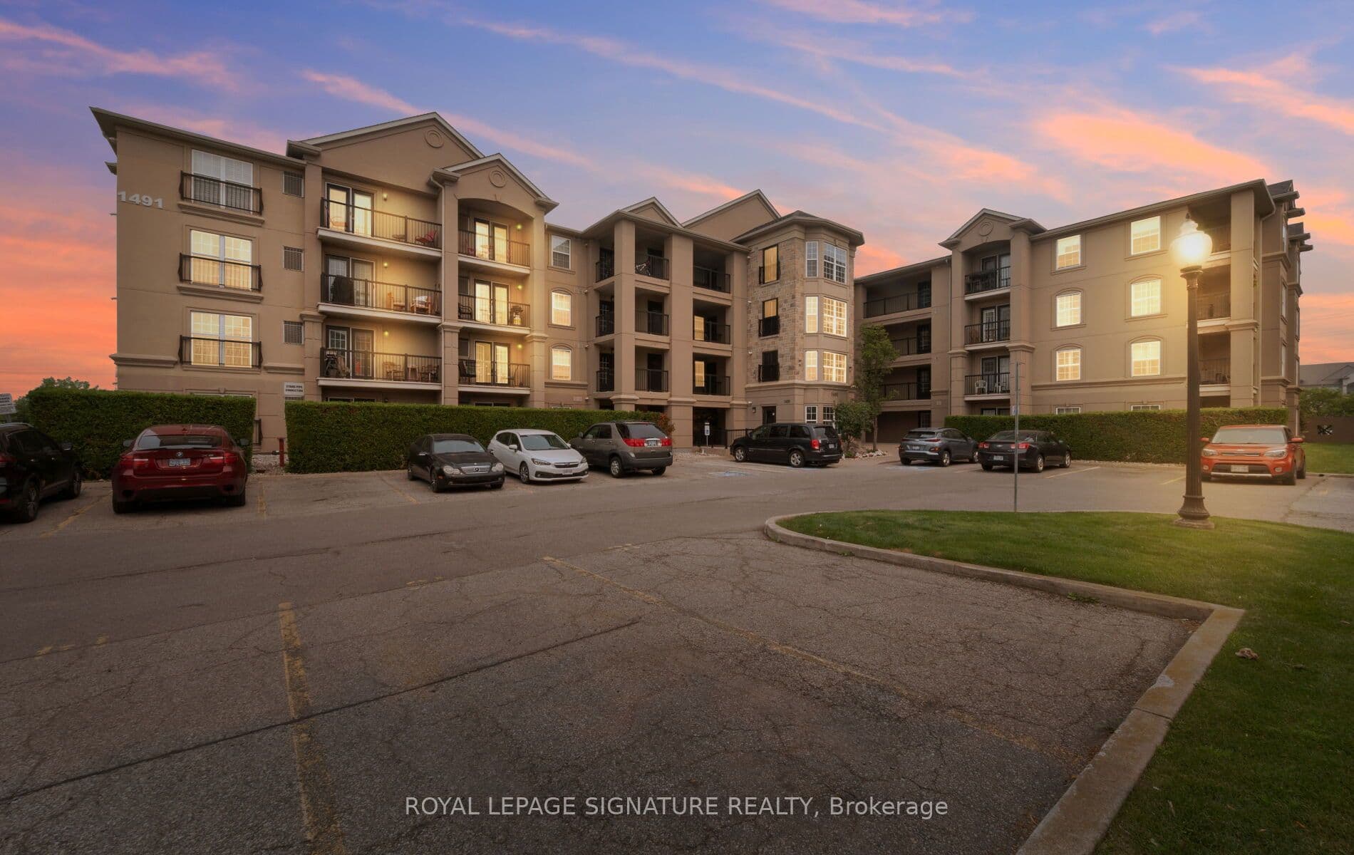 1491 Maple Avenue 401, Milton, ON L9T 0B8