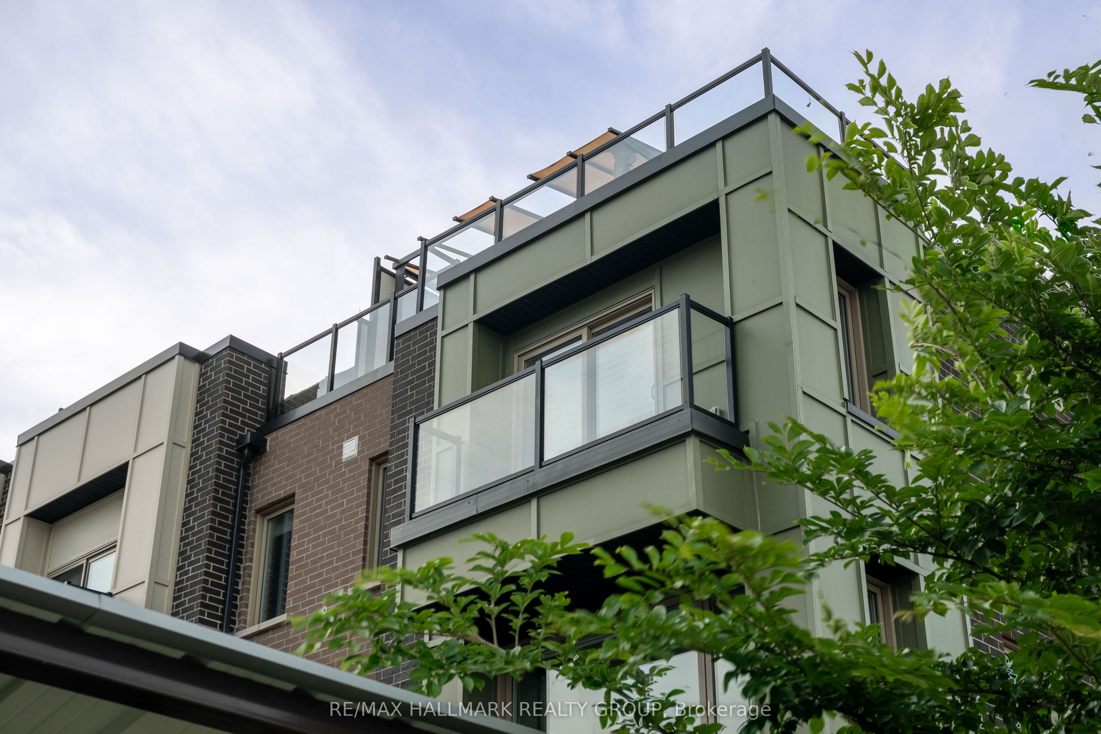 583 Takamose Private 217, Manor Park - Cardinal Glen and Area, ON K1K 4Z4
