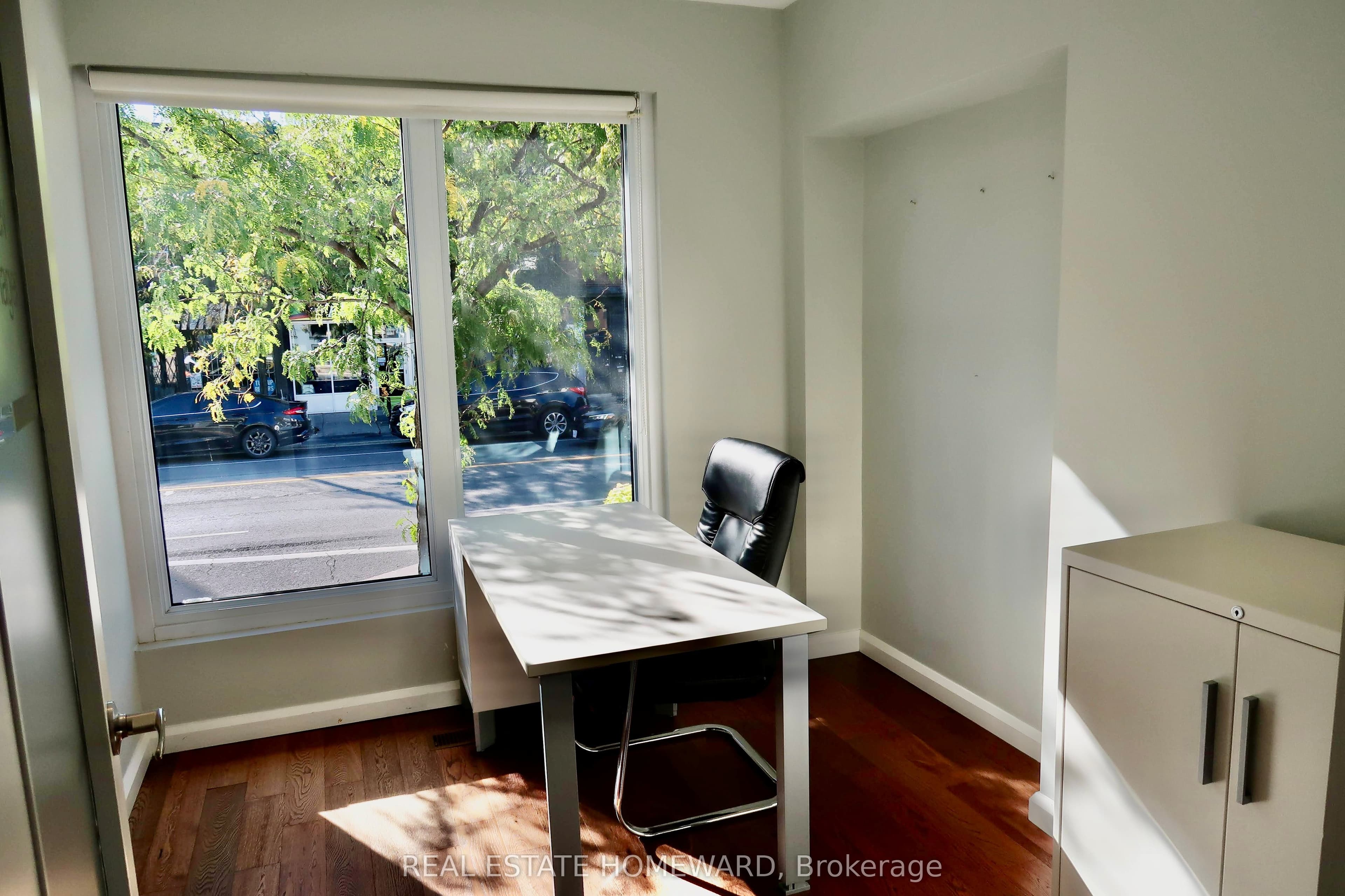 276 Danforth Avenue, Toronto, ON M4K 1N6