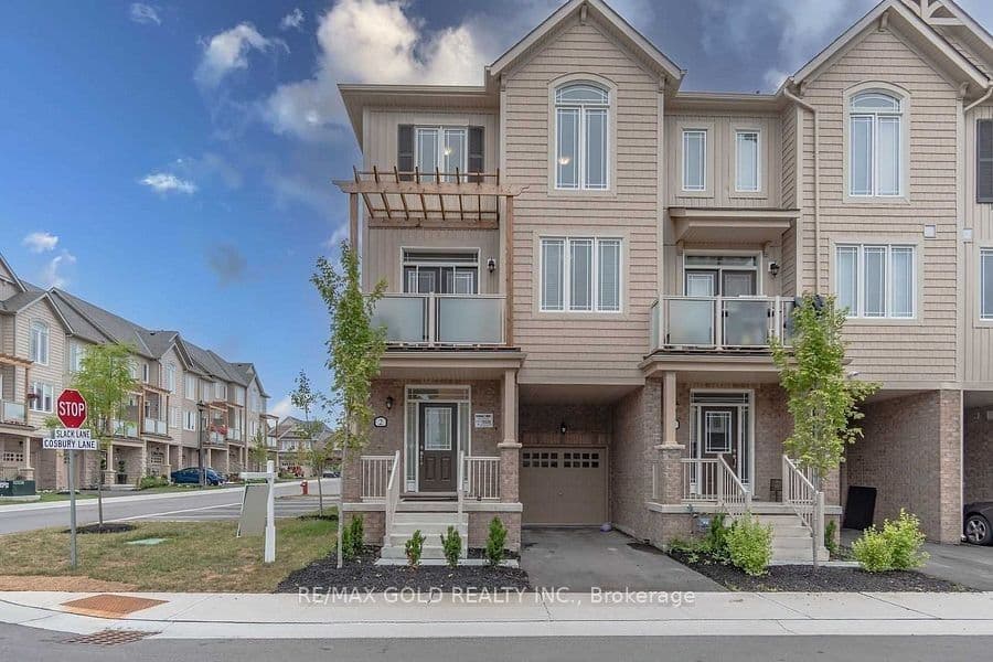 2 Cosbury Lane, Caledon, ON L7C 4H2