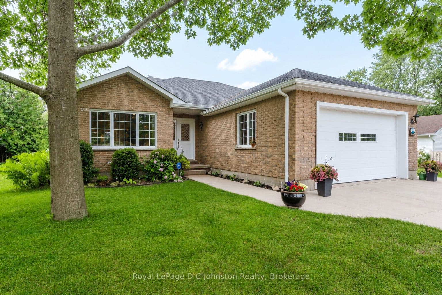 103 GRENVILLE Street N, Saugeen Shores, ON N0H 2L0