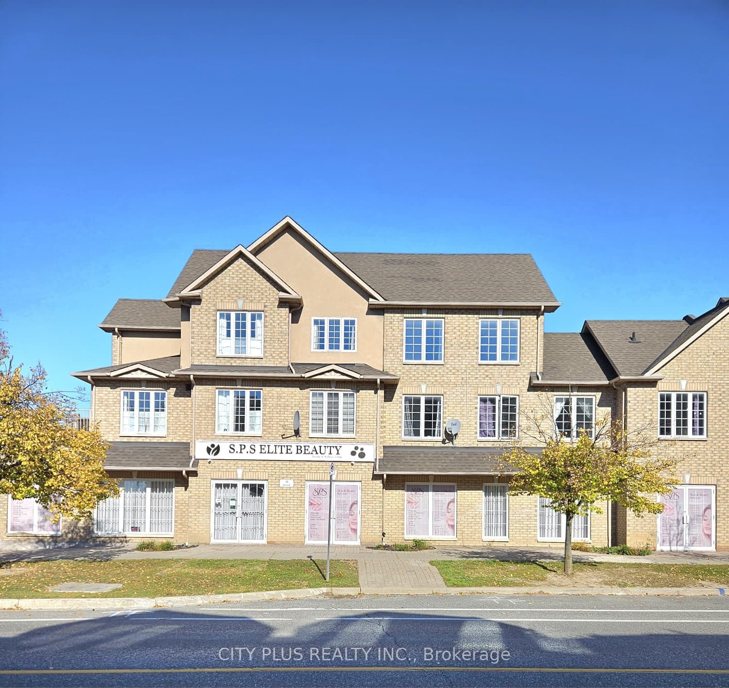 10 Cox Boulevard 1 & 13A, Markham, ON L3R 4G2
