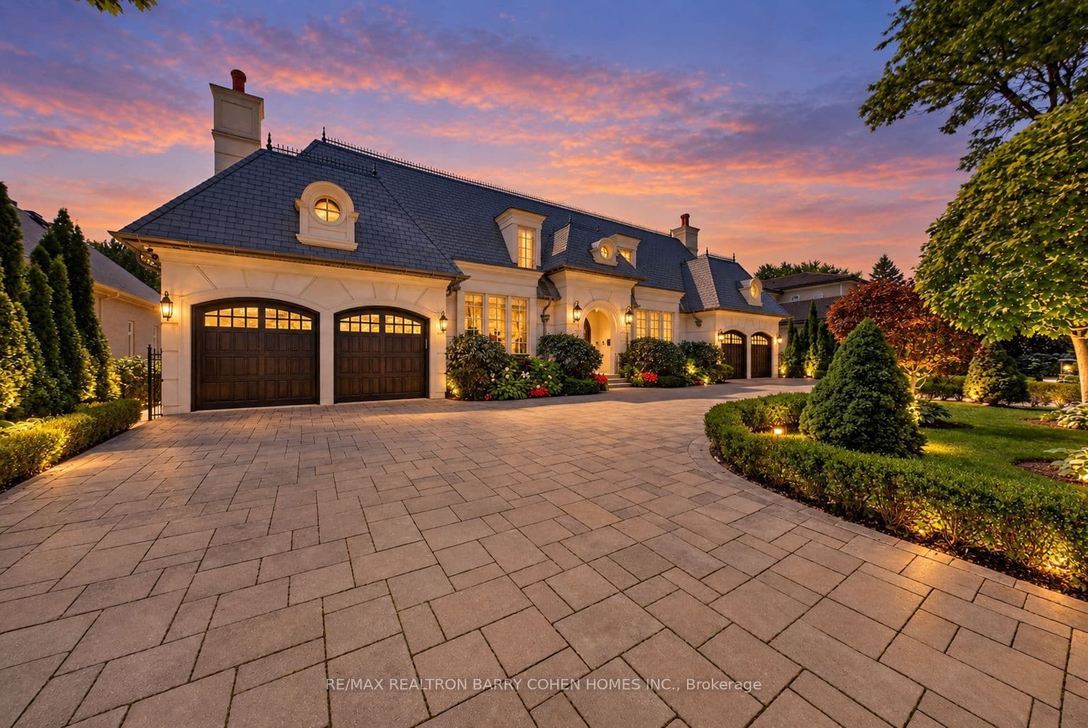 101 Forest Heights Boulevard, Toronto, ON M2L 2K7