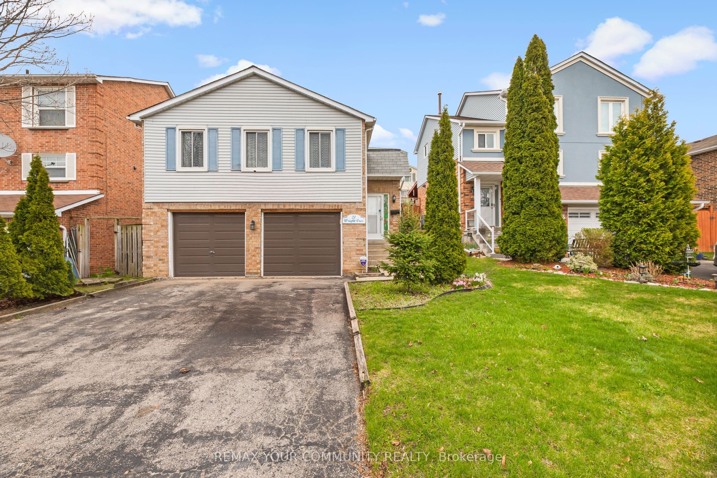 21 Wright Crescent, Ajax, ON L1S 6S8