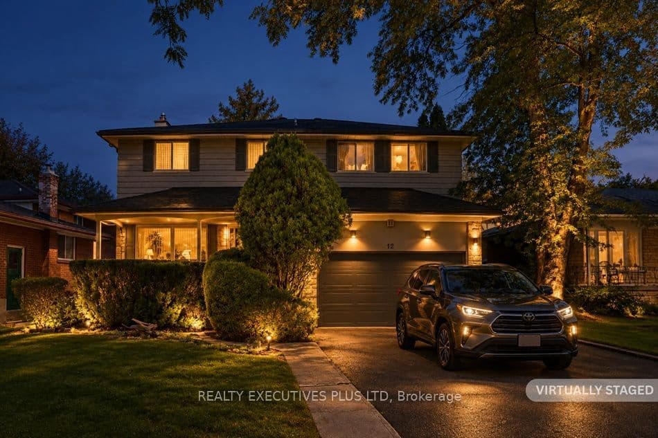 12 Mandel Crescent, Toronto, ON M2H 1B9