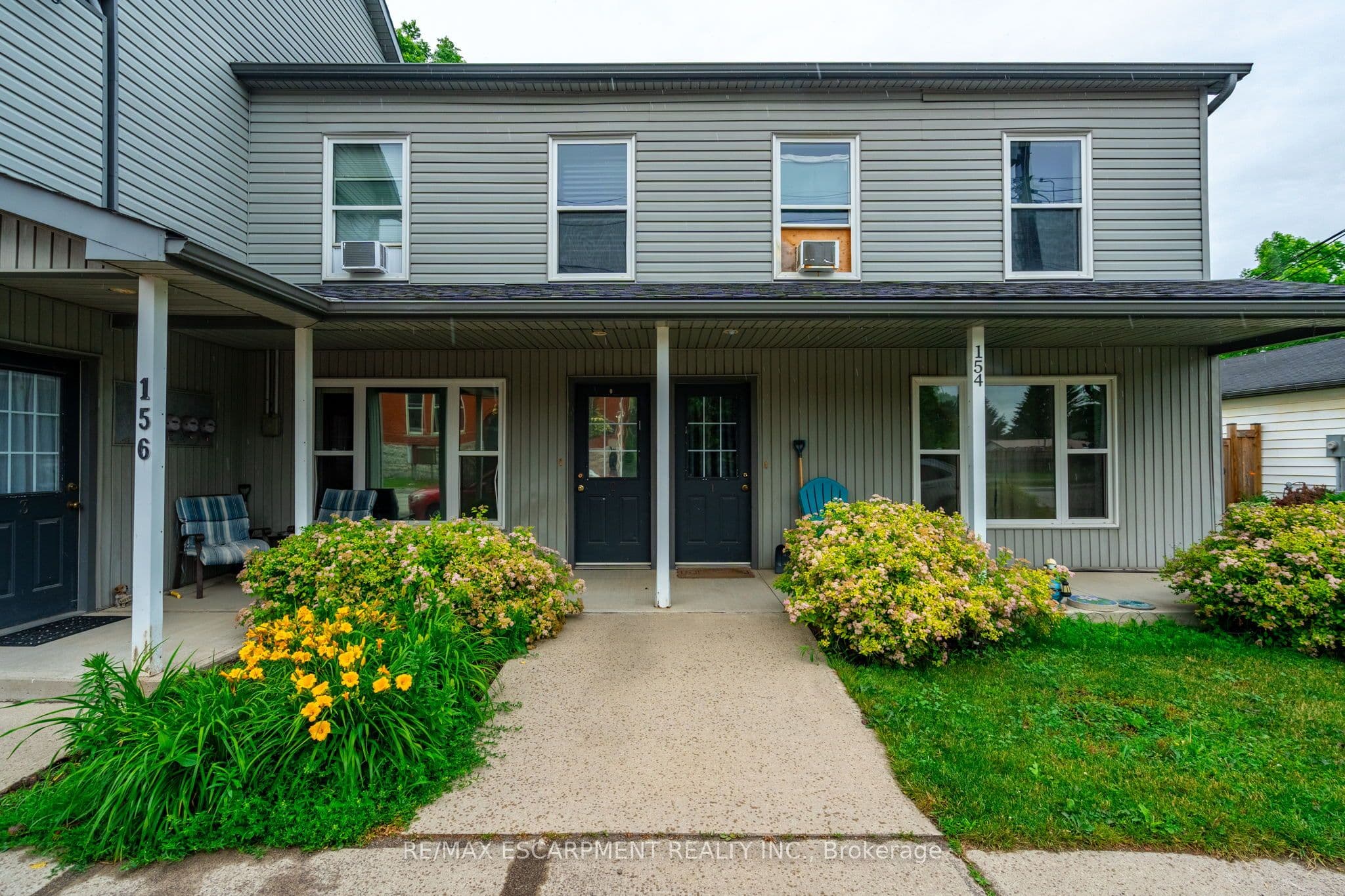 154-156 Freelton Road, Hamilton, ON L8B 0Z5
