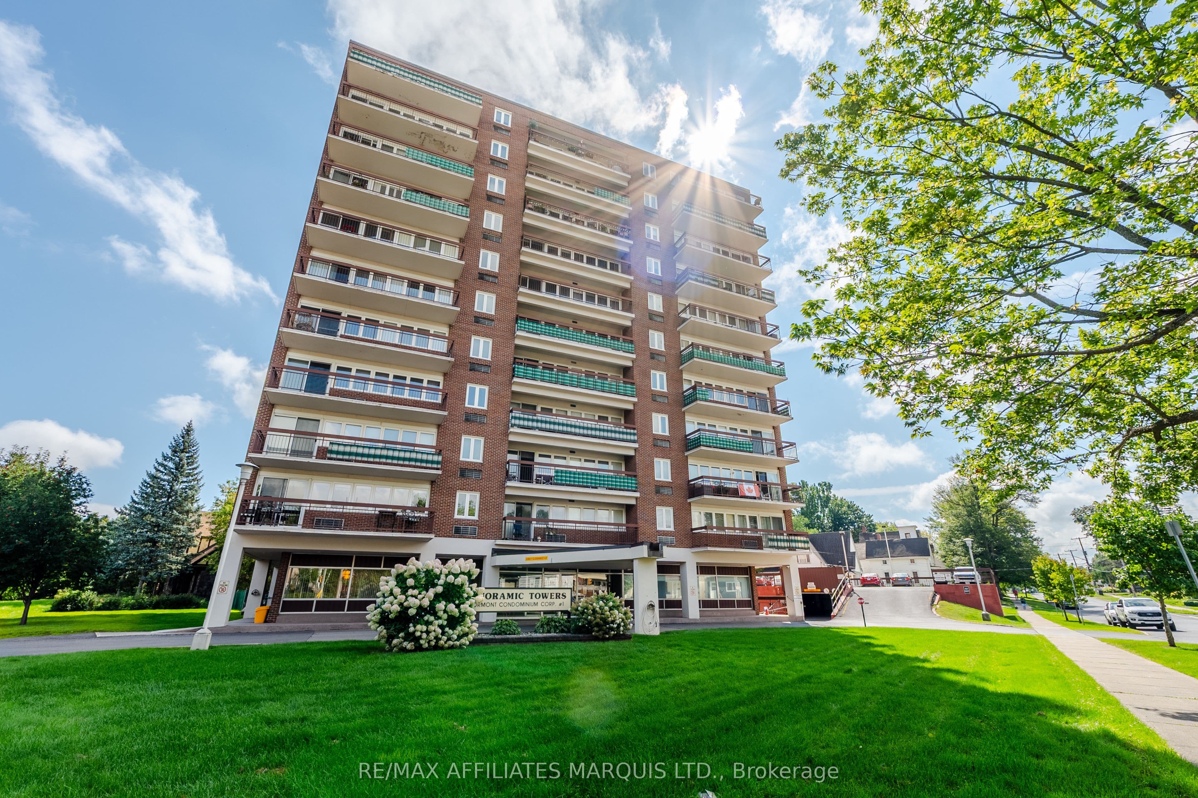 308 Second Street E 806, Cornwall, ON K6H 1Y9