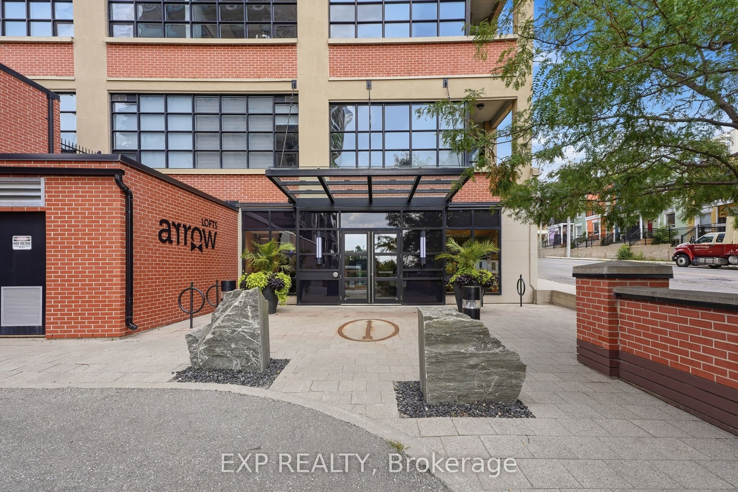 112 Benton Street 417, Kitchener, ON N2G 3H6