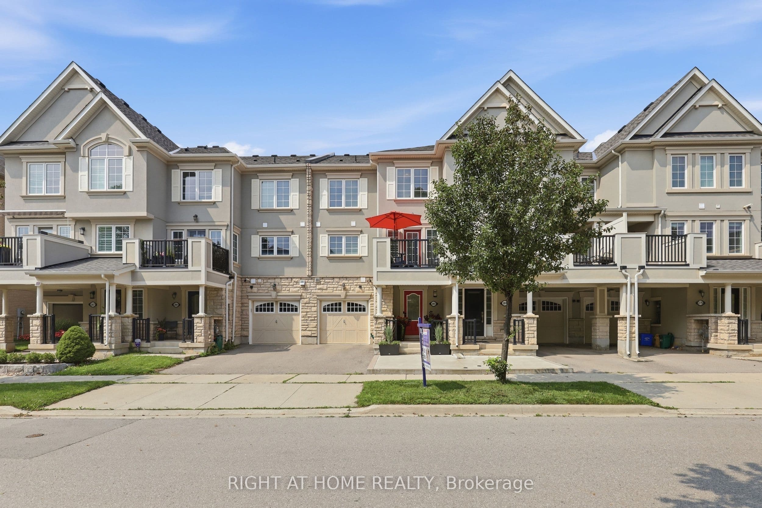 283 Ellen Davidson Drive, Oakville, ON L6M 0V6