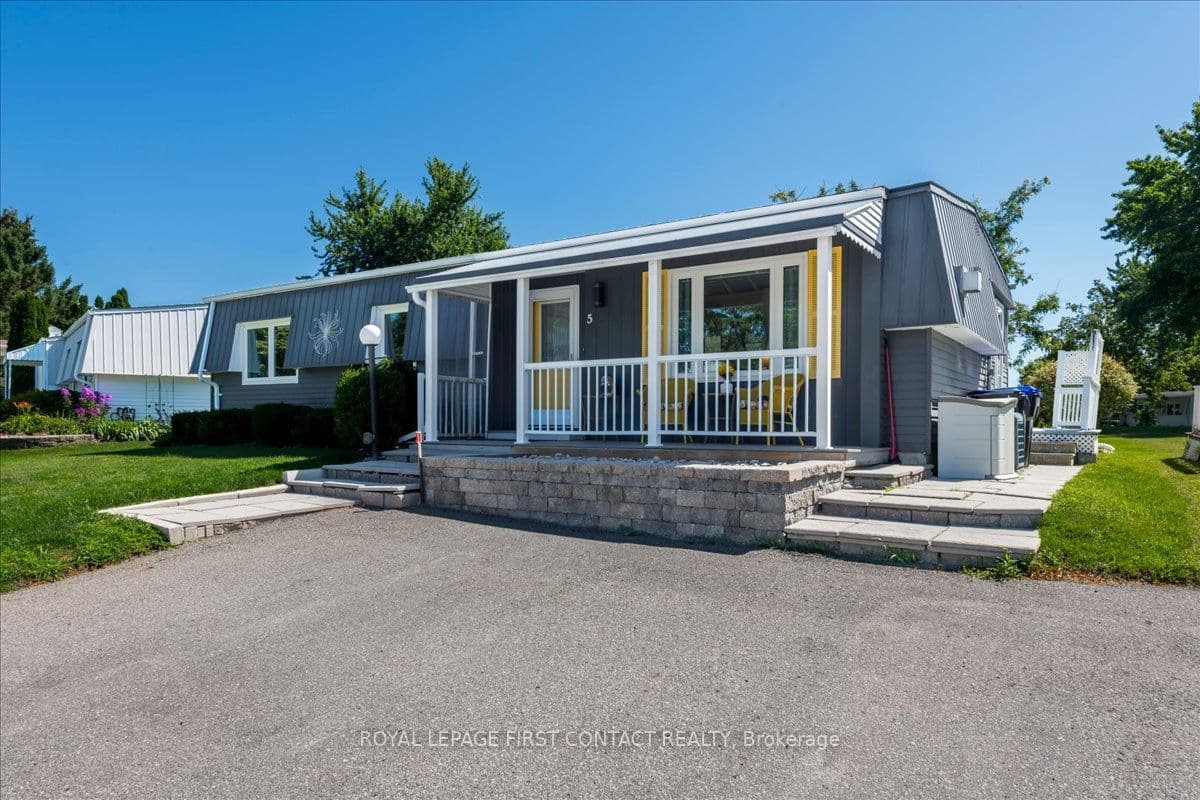 5 Terra Nova Arm, Innisfil, ON L9S 1S1