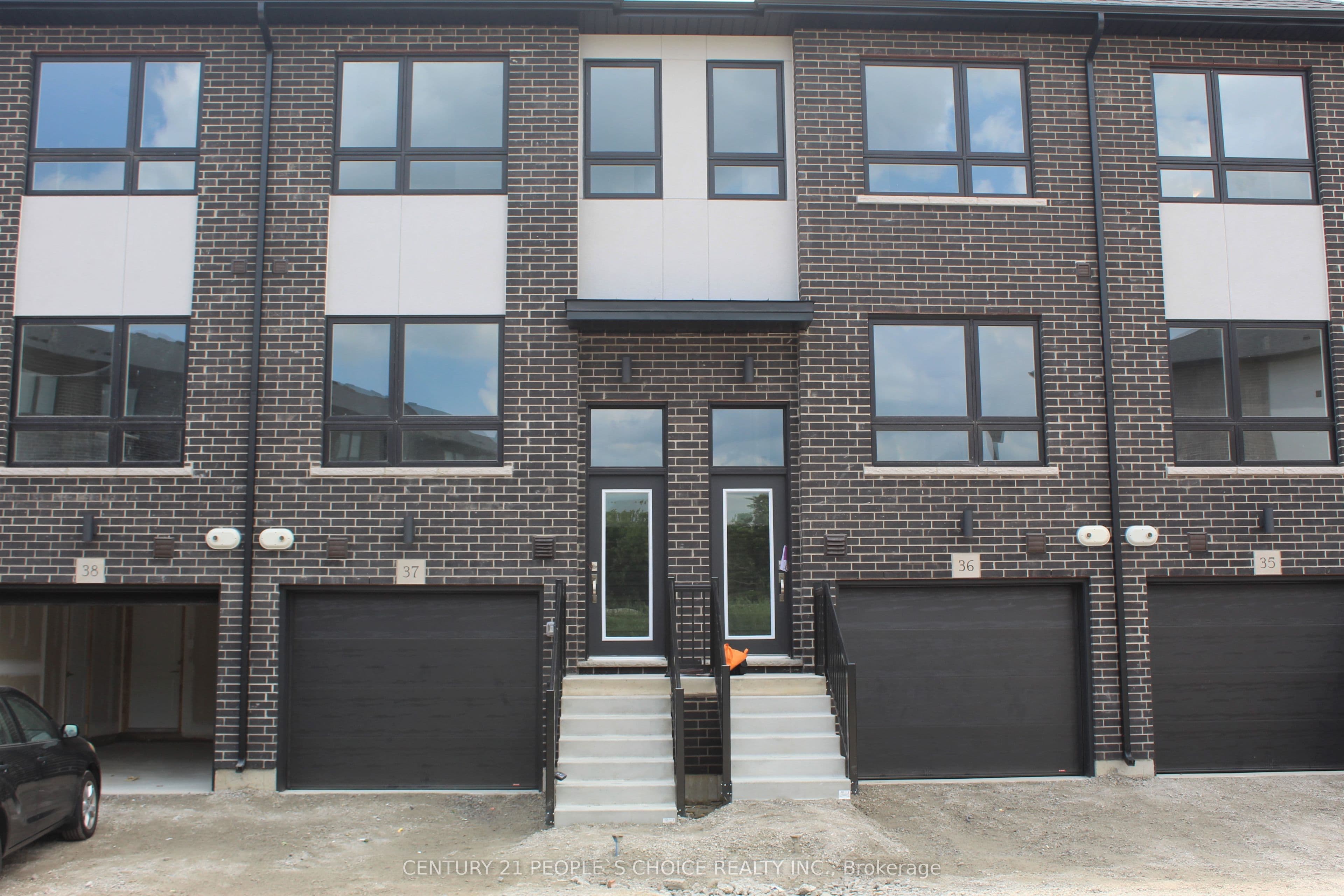 720 Grey Street 37, Brantford, ON N3S 0K2