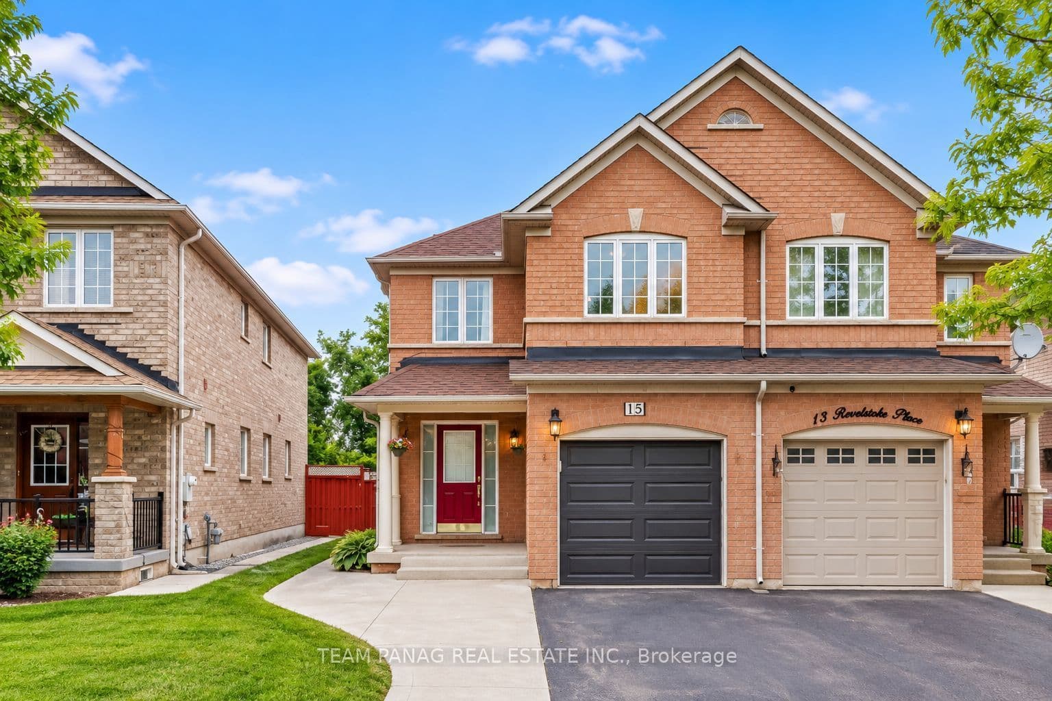 15 Revelstoke Place, Brampton, ON L6R 3G3