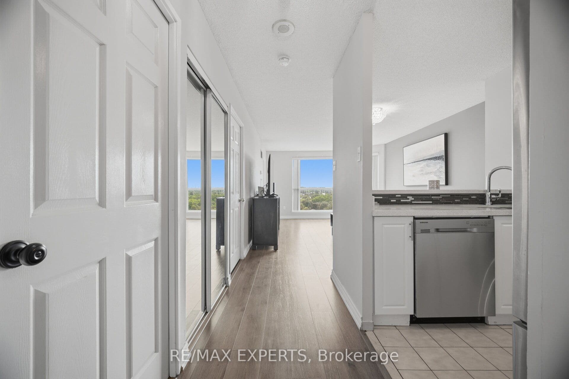 2155 Burnhamthorpe Road W 1408, Mississauga, ON L5L 5P4