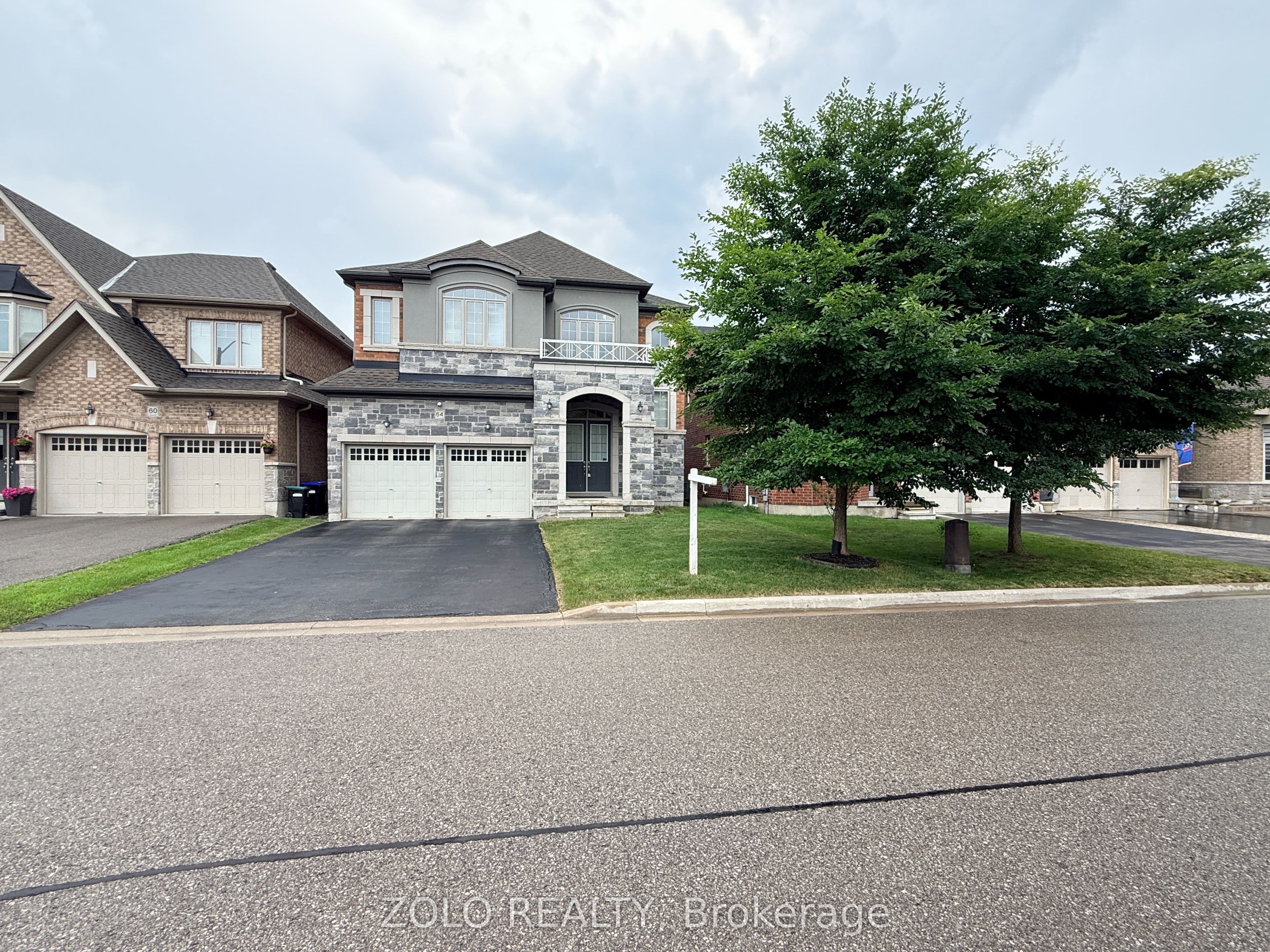 64 Cayton Crescent, Bradford West Gwillimbury, ON L3Z 0V9