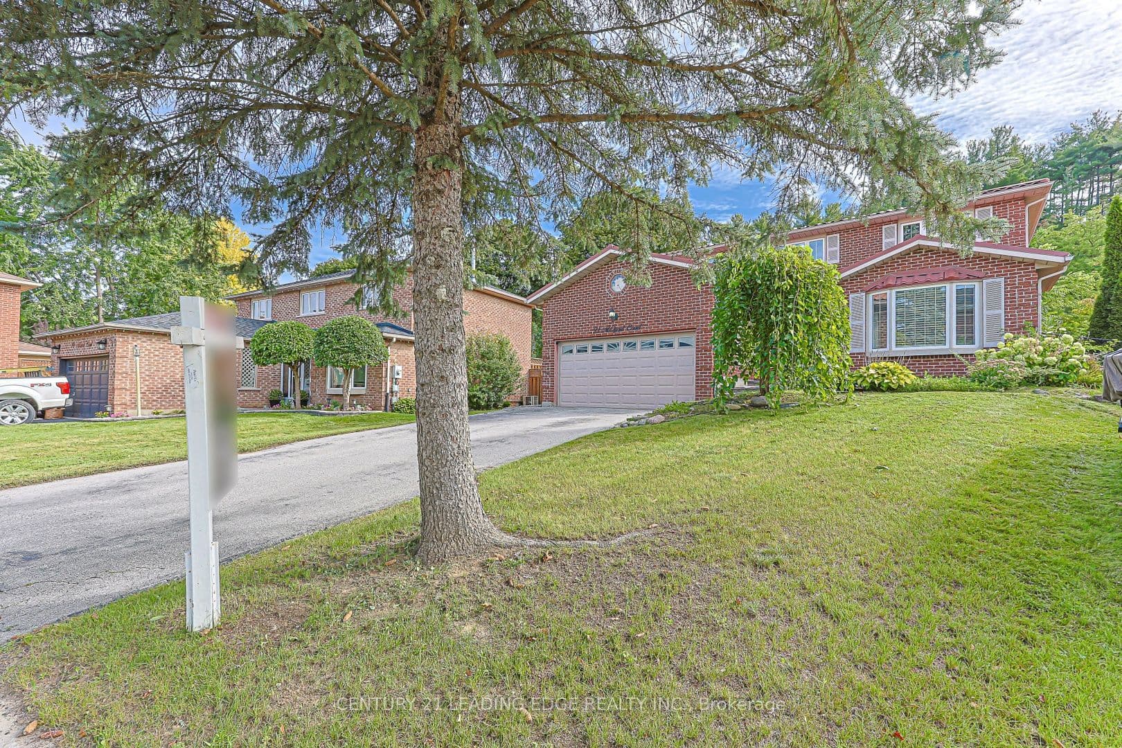 21 McQuaid Court, East Gwillimbury, ON L9N 1E8