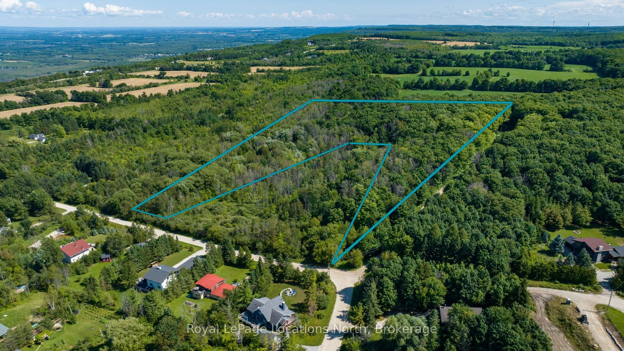 17-18 Scandia Lane, Blue Mountains, ON N1A 2W1