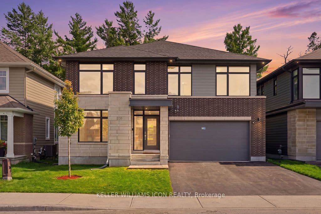 235 Ketchikan Crescent, Kanata, ON K2T 0S3