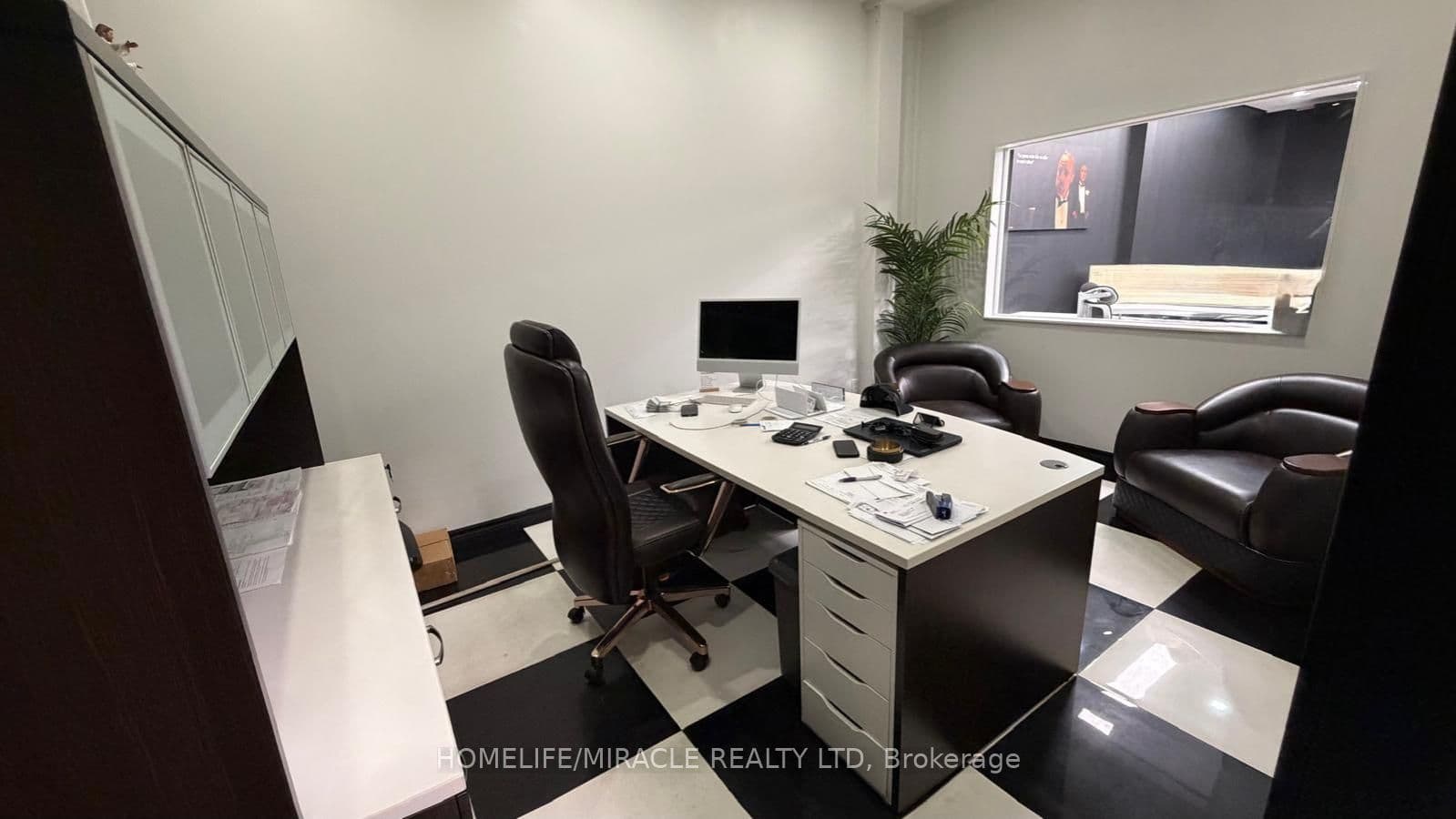 5657 Hwy 7 #4, Vaughan, ON L4L 1T7