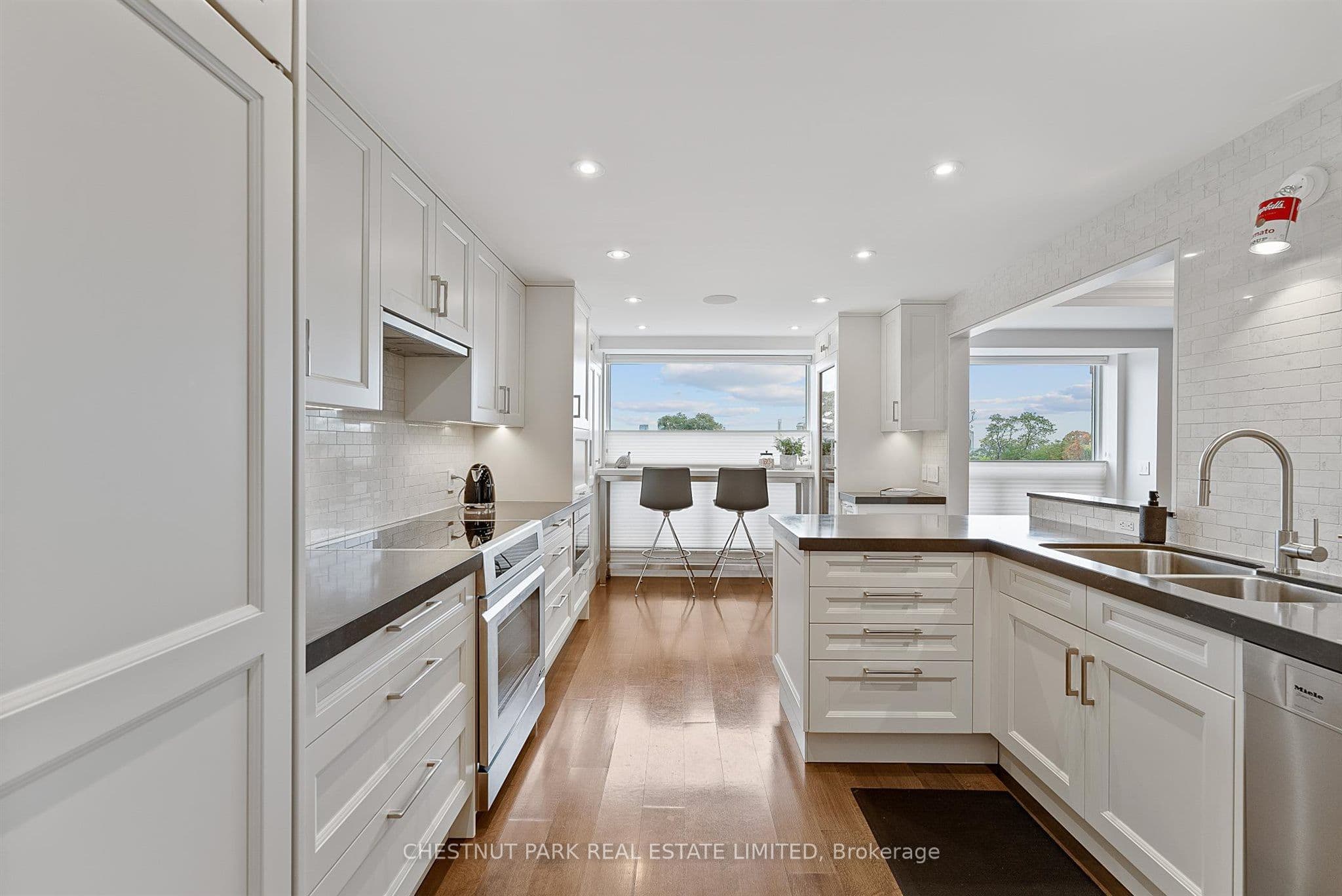 1818 Bayview Avenue 706, Toronto, ON M4G 4G7