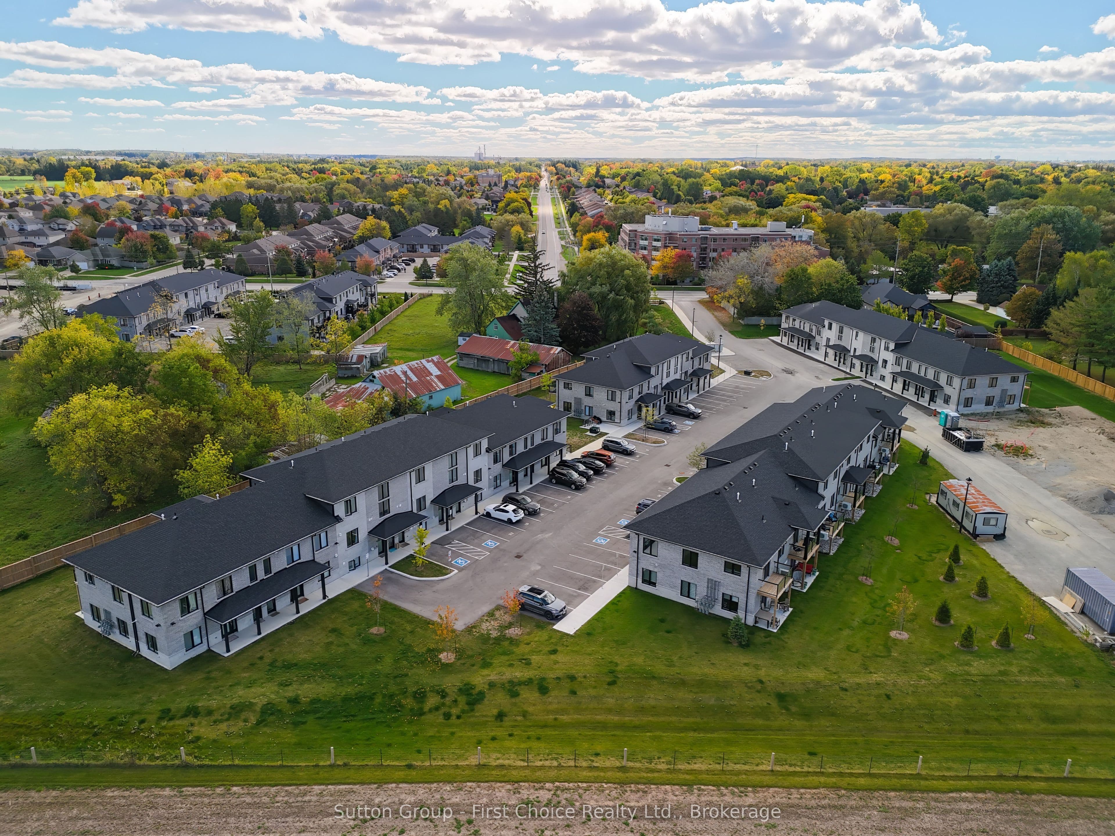 3202 VIVIAN Line Unit 13, Stratford, ON N5A 0K6