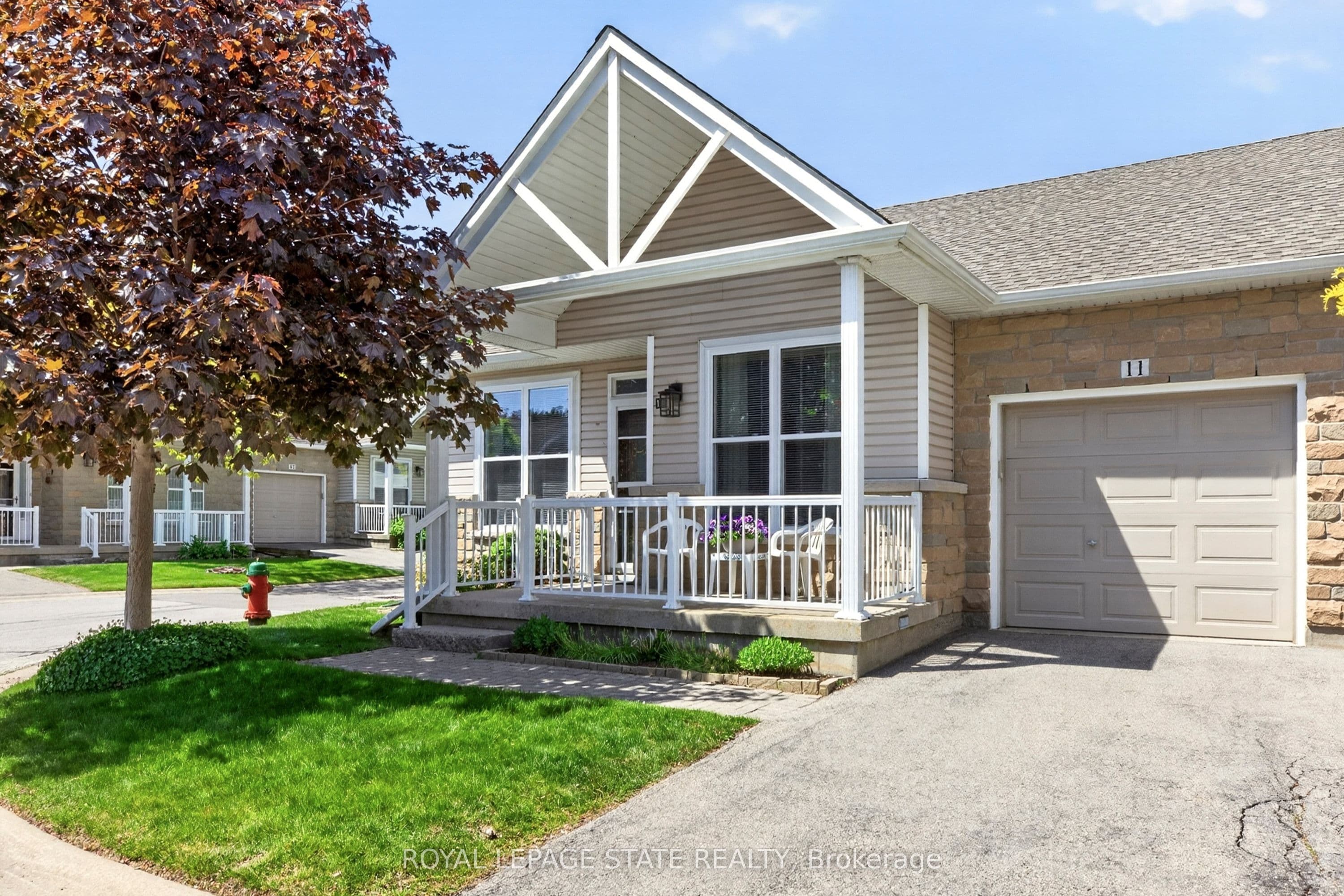 20 Kitty Murray Lane 11, Hamilton, ON L9K 1L7