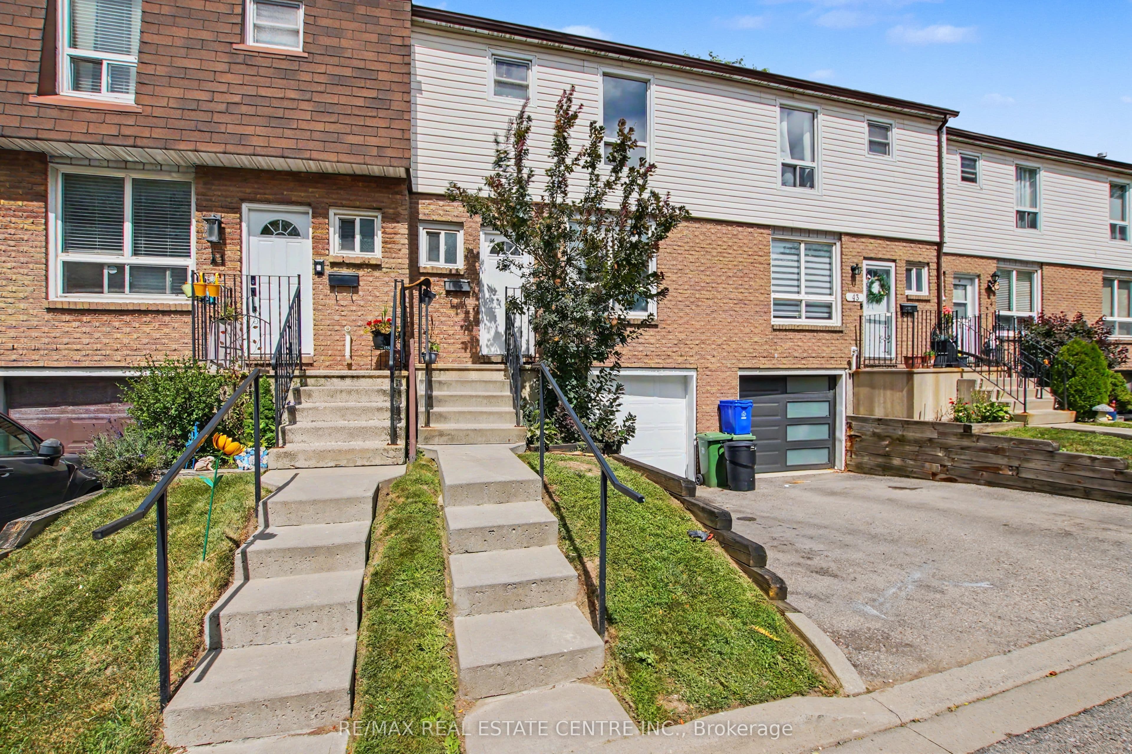 17 Quail Drive 42, Hamilton, ON L8W 1N1