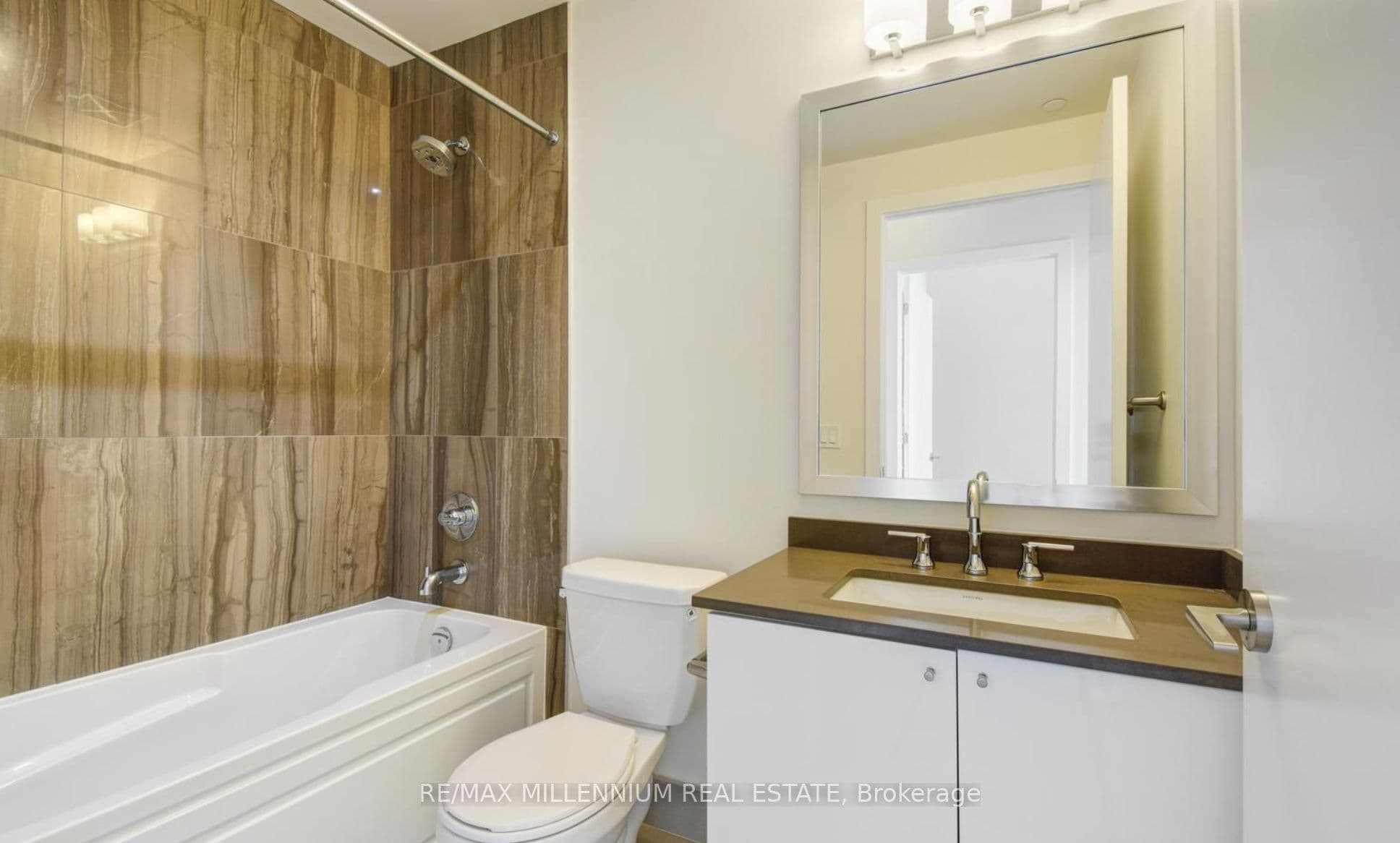 3975 Grand Park Drive 4606, Mississauga, ON L5B 4M6