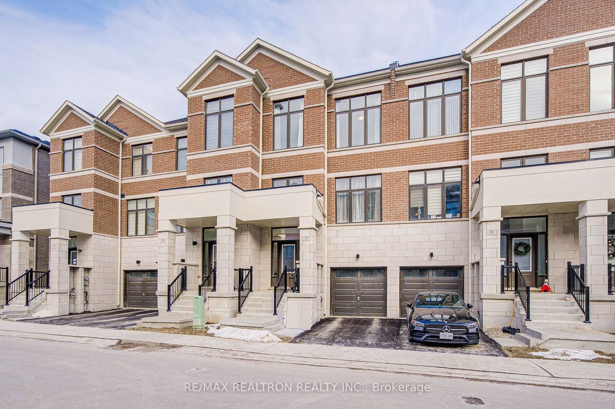 31 Millman Lane, Richmond Hill, ON L4S 0P8