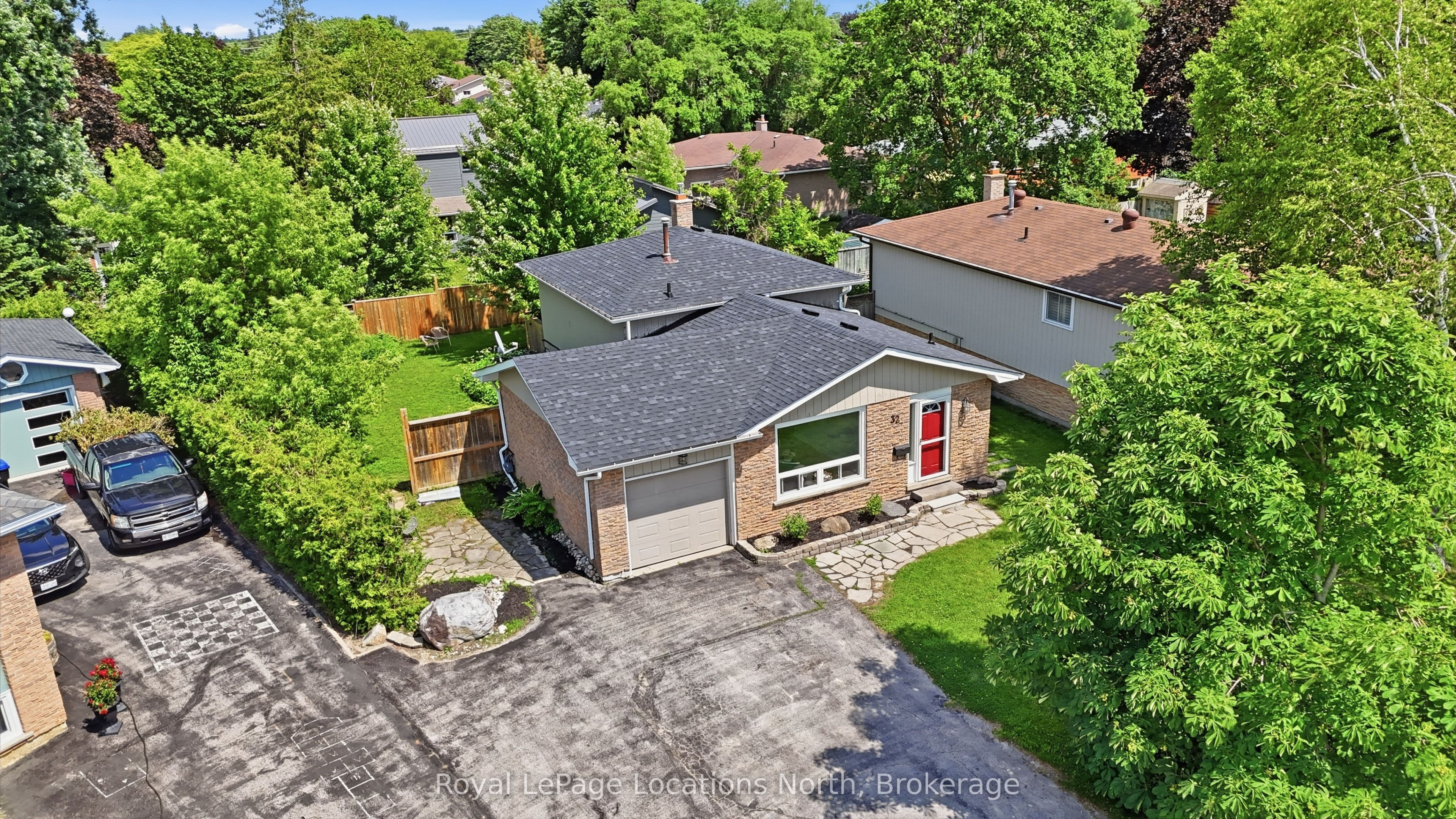 32 Courtice Crescent, Collingwood, ON L9Y 4G1
