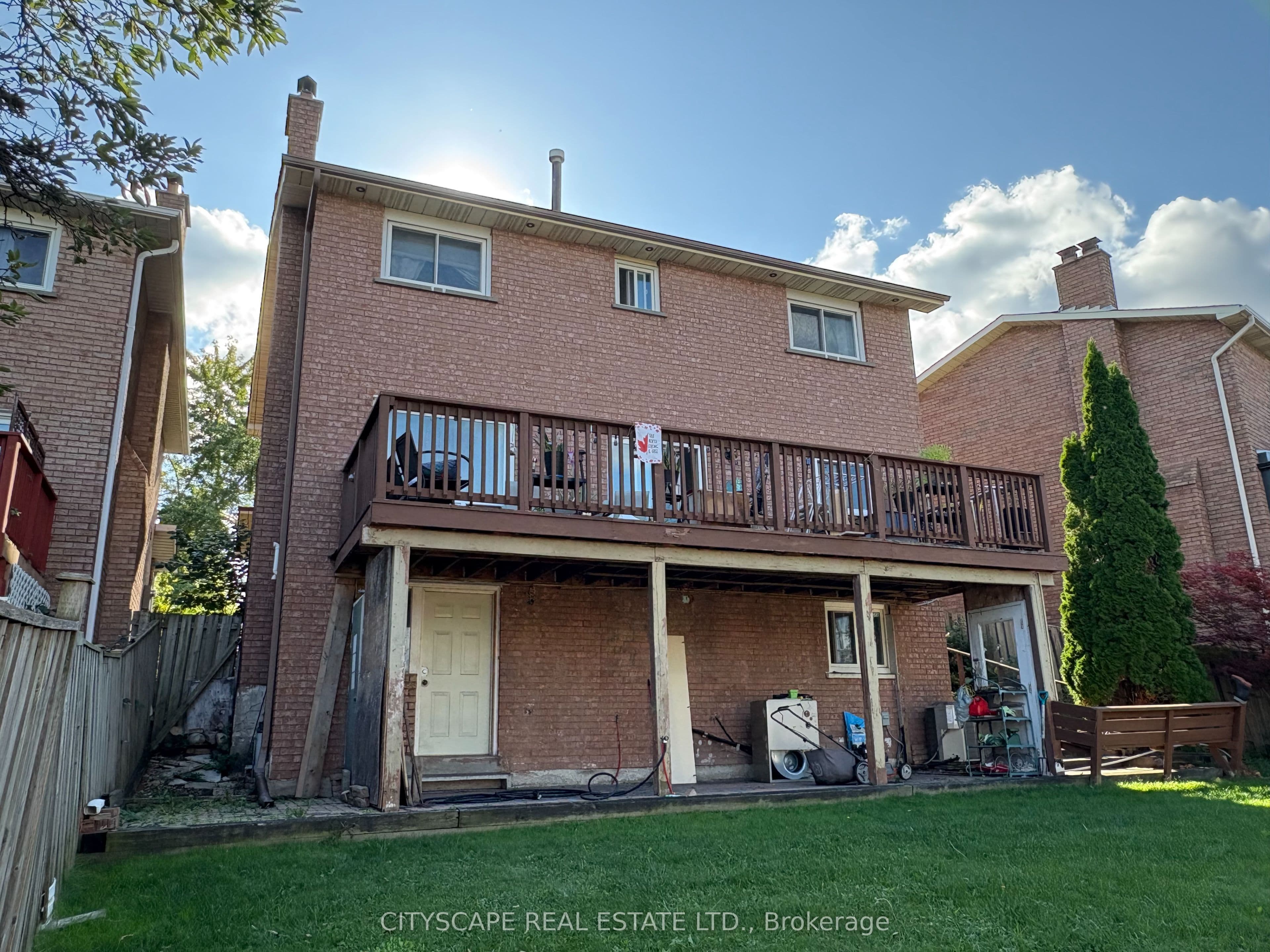 4356 Wakefield Crescent, Mississauga, ON L5C 4N2