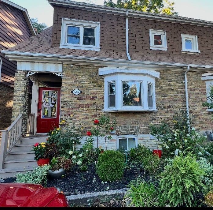 518 Victoria Park Avenue, Toronto, ON M4E 3T4