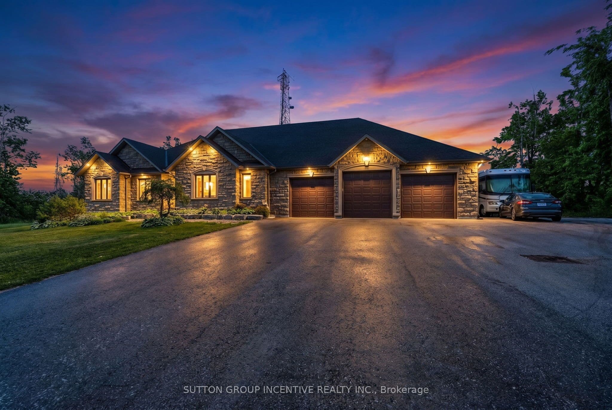 15 Caldwell Drive, Oro-Medonte, ON L0L 2L0