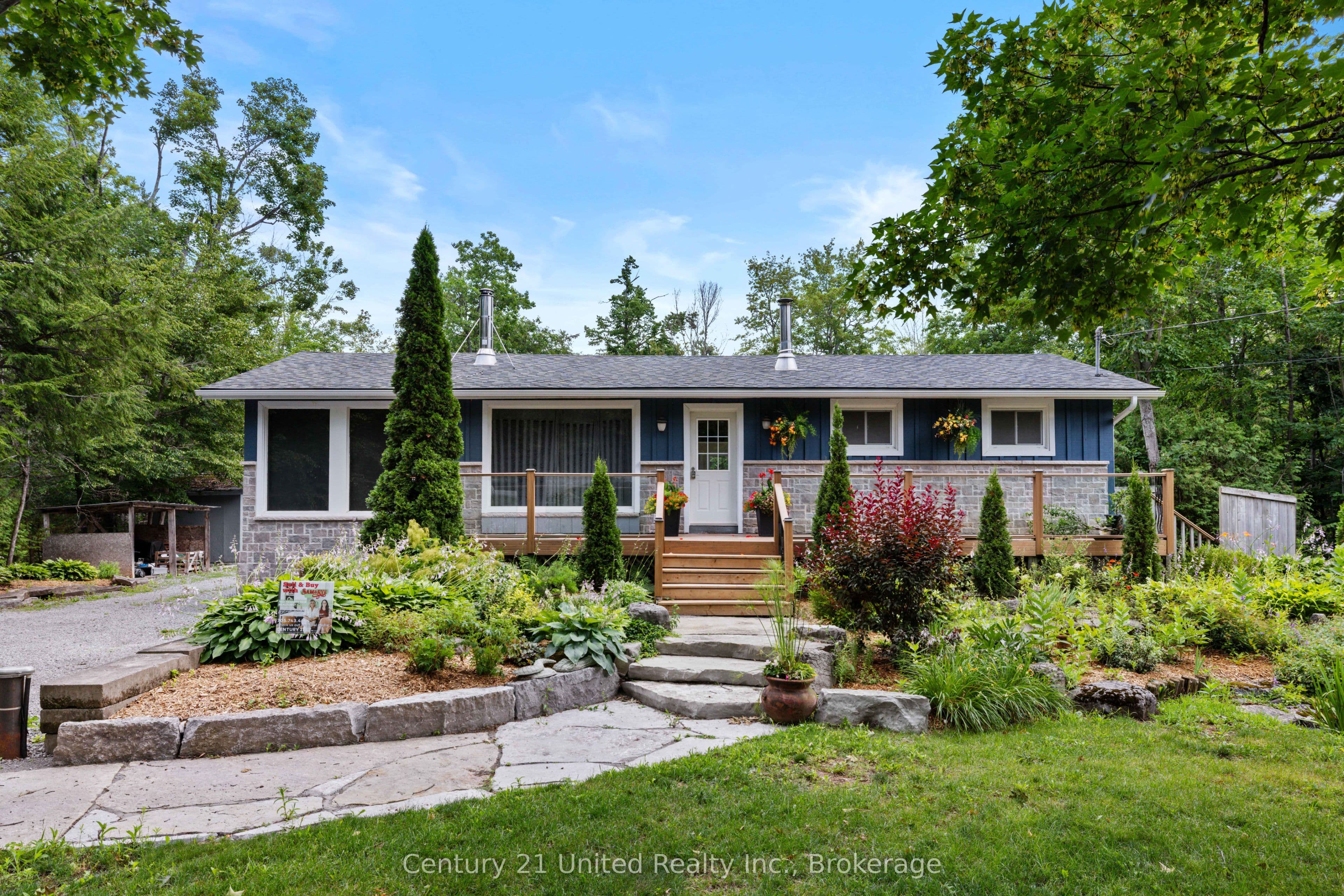 25 Sugarbush Boulevard, Trent Lakes, ON K0L 1J0