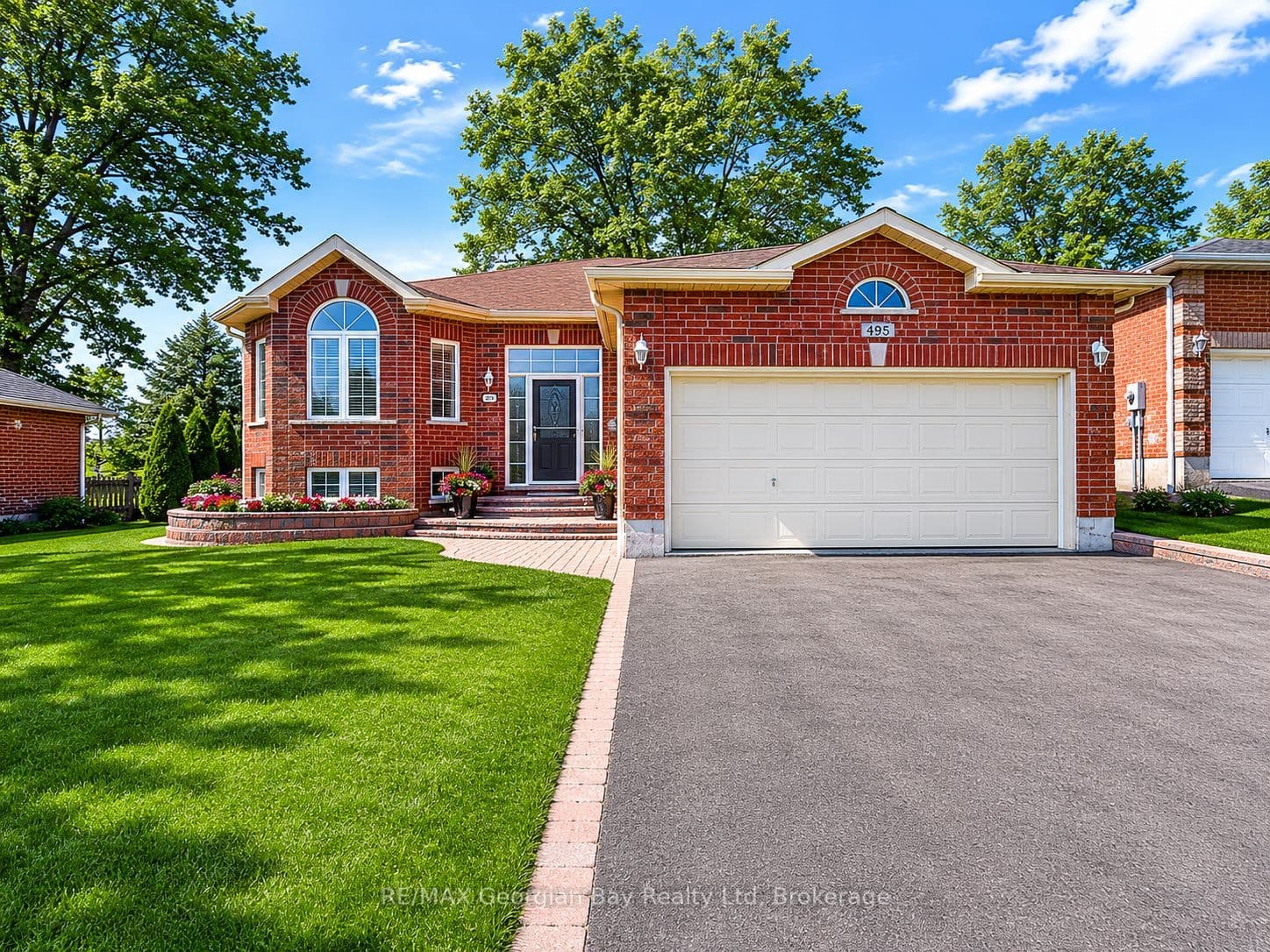 495 Shewfelt Crescent, Midland, ON L4R 5N8