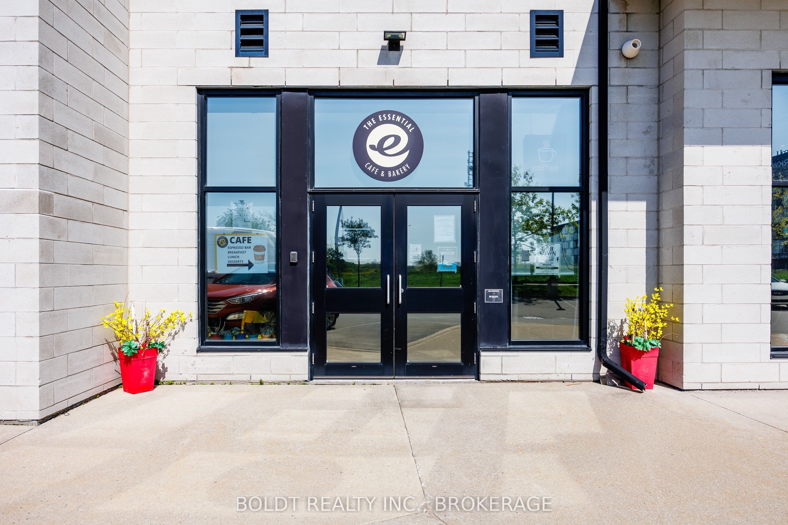 3490 Schmon Parkway 7, Thorold, ON L2V 0C4