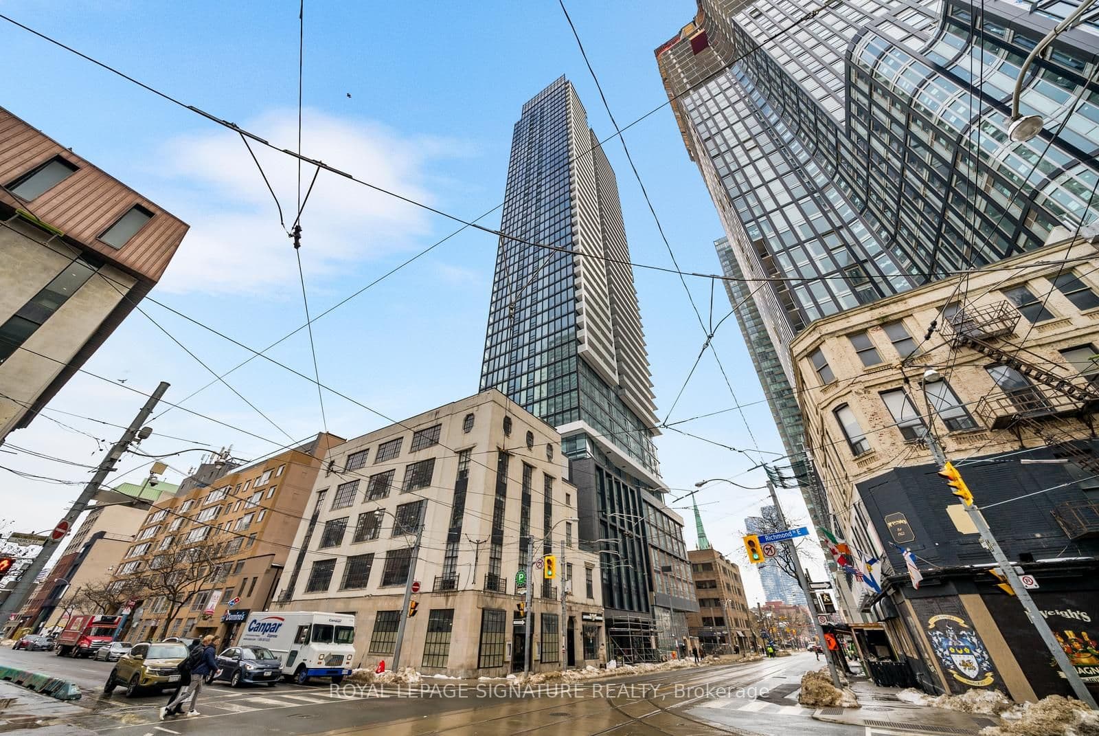 89 Church Street 2207, Toronto, ON M5C 2G3